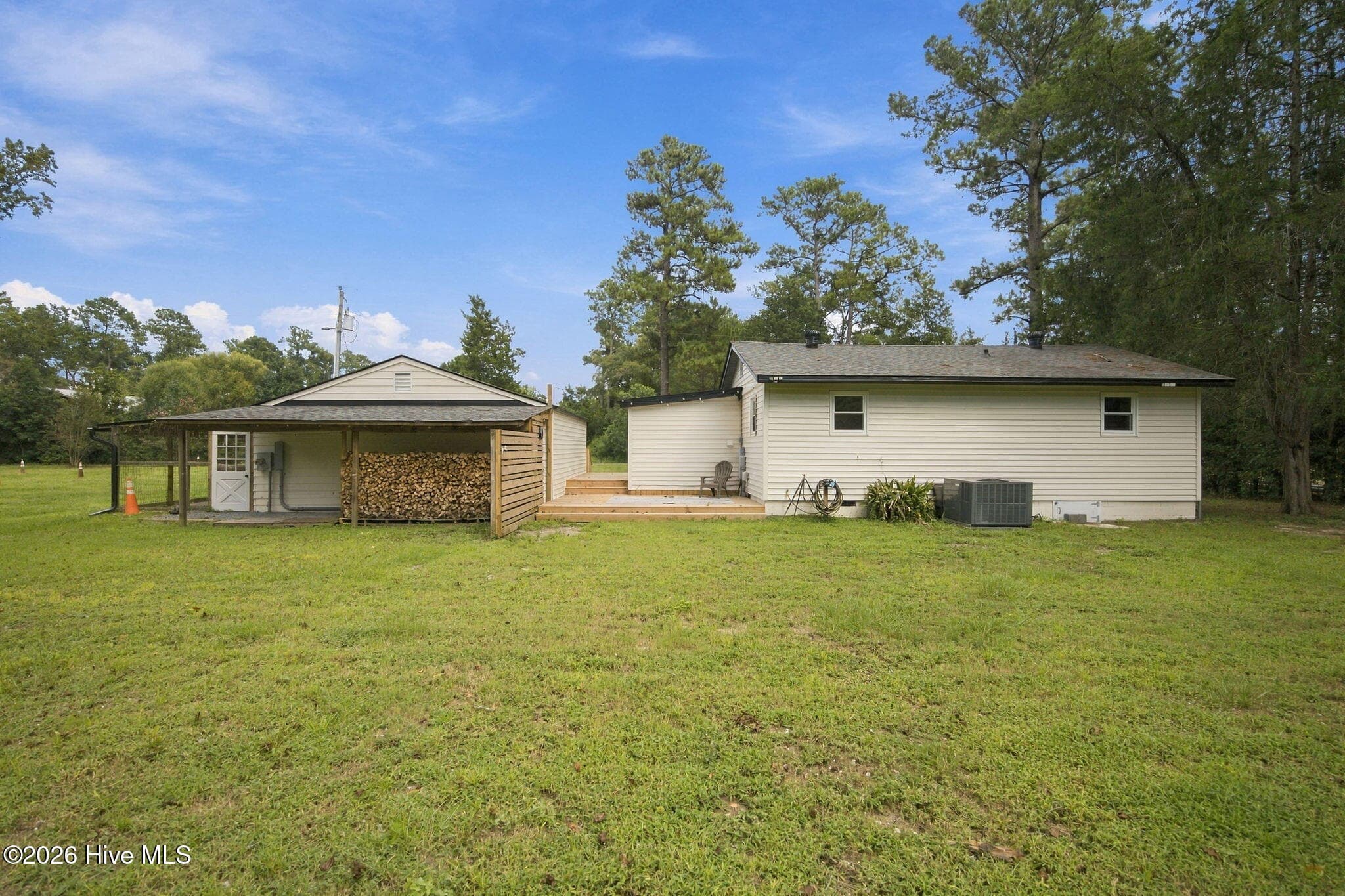 Single Family Residence at 190 Old Bridge Road, Rocky Point, NC 28457, photo 38 of 46