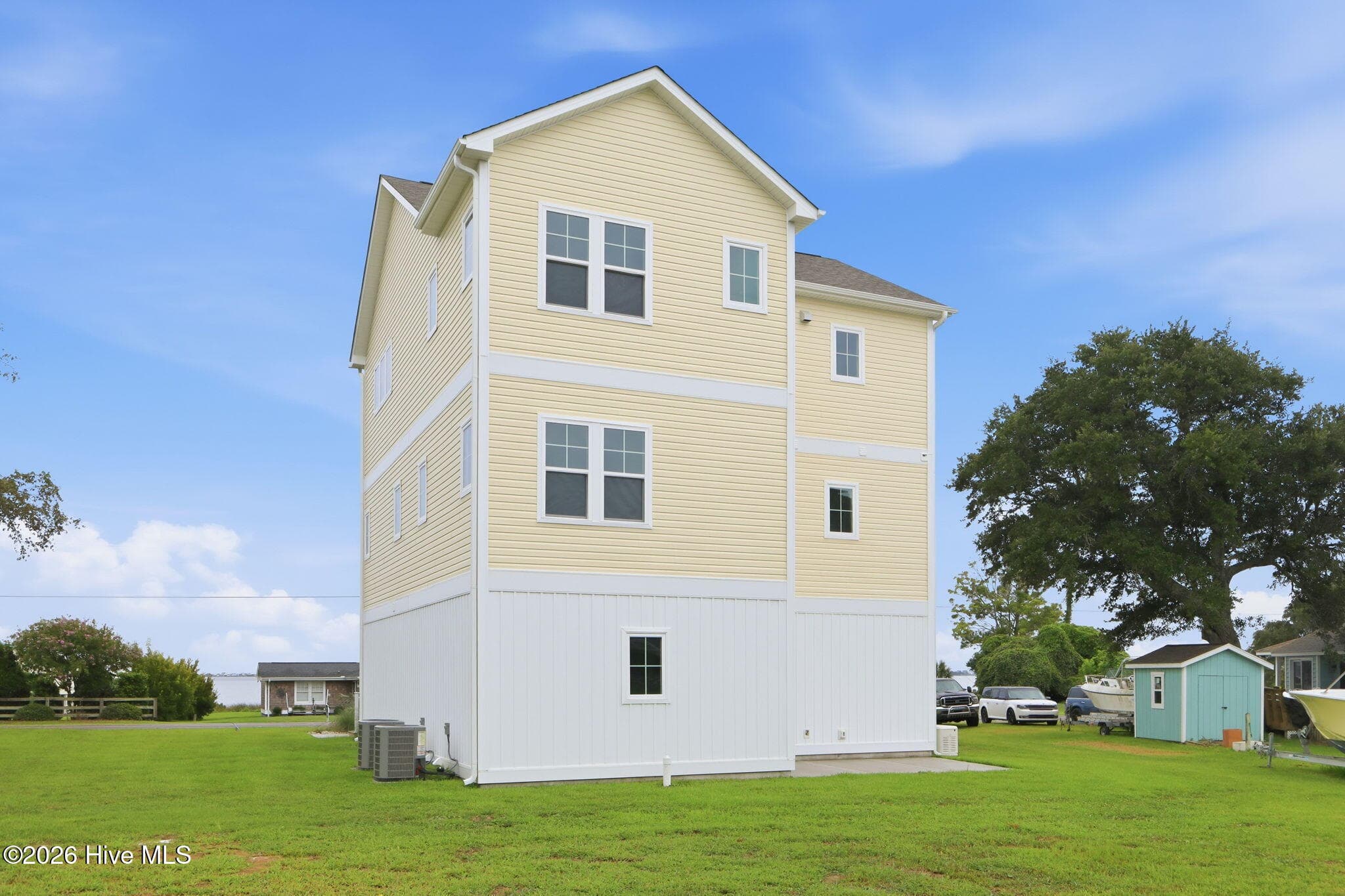 Single Family Residence at 450 Pearson Circle, Newport, NC 28570, photo 23 of 70