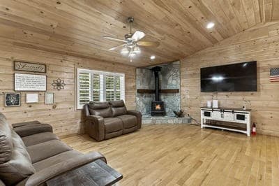 Single Family Residence at 1132 Hells Hollow Road, Blue Ridge, GA 30513, photo 10 of 60