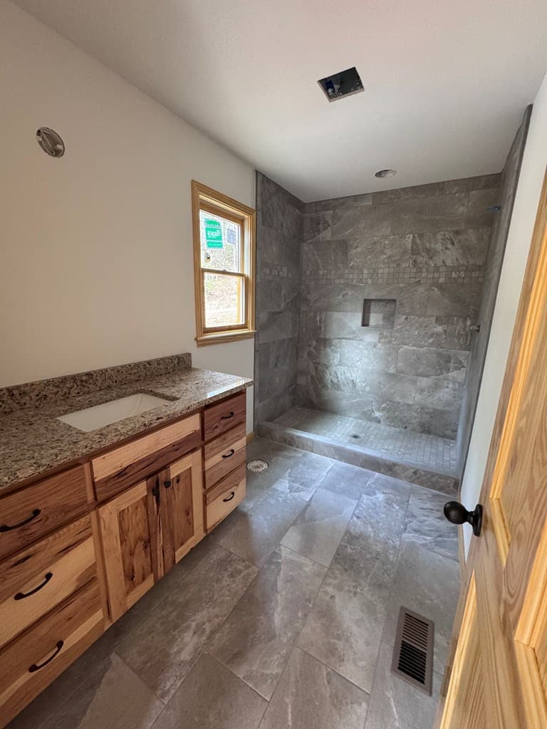 Single Family Residence at 109 Chestnut Oaks Drive, Murphy, NC 28906, photo 12 of 24