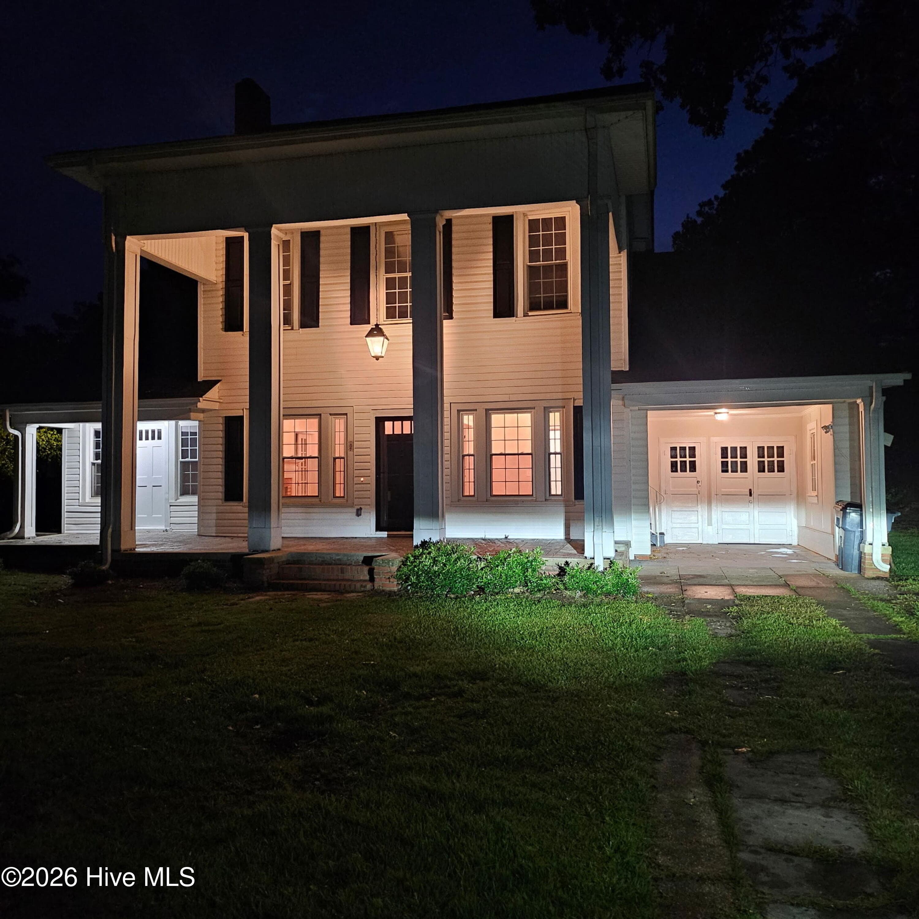 Single Family Residence at 107 N Broad Street, Roseboro, NC 28382, photo 4 of 4