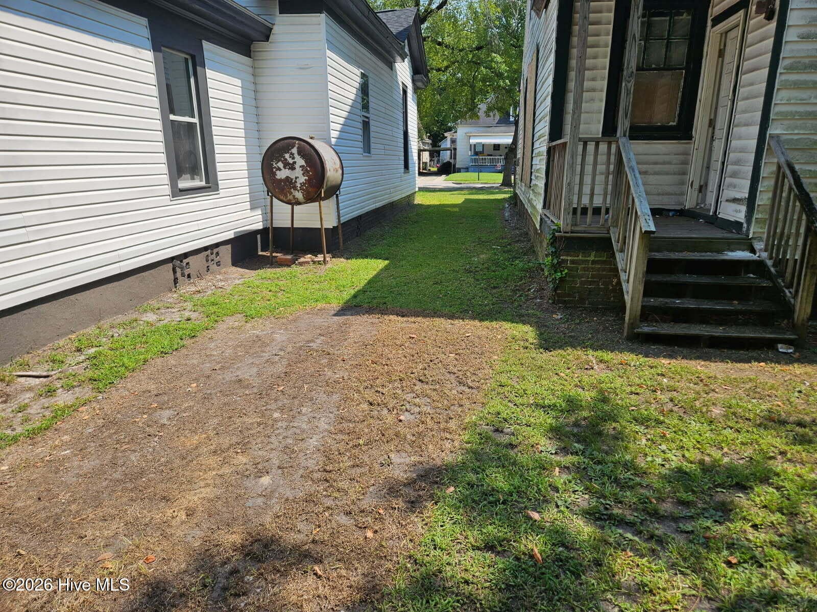 Single Family Residence at 315 Tarboro Street NE, Wilson, NC 27893, photo 3 of 12