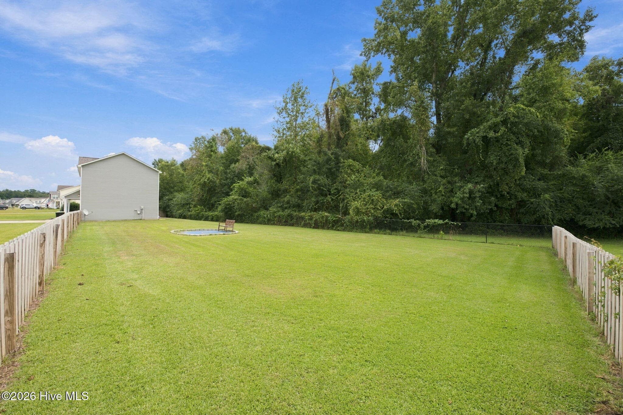 Single Family Residence at 100 Fernie Lane, New Bern, NC 28560, photo 39 of 51
