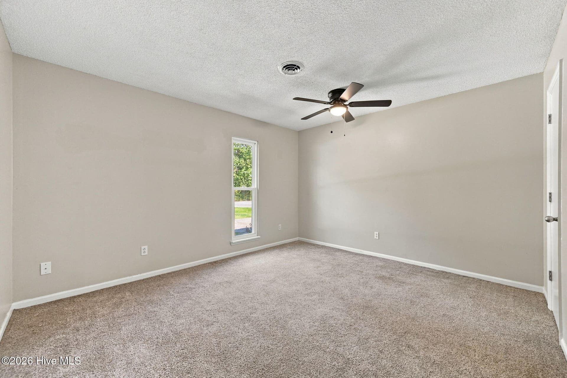 Single Family Residence at 368 Union Chapel Church Road, Richlands, NC 28574, photo 28 of 47