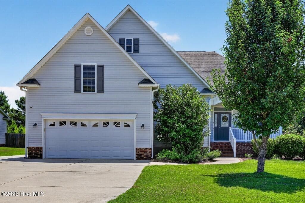 Single Family Residence at 125 Mom Lane, New Bern, NC 28562, photo 3 of 74