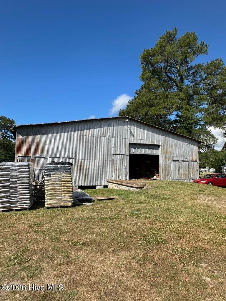 Warehouse at 1000 Badham Road, Edenton, NC 27932, photo 4 of 11