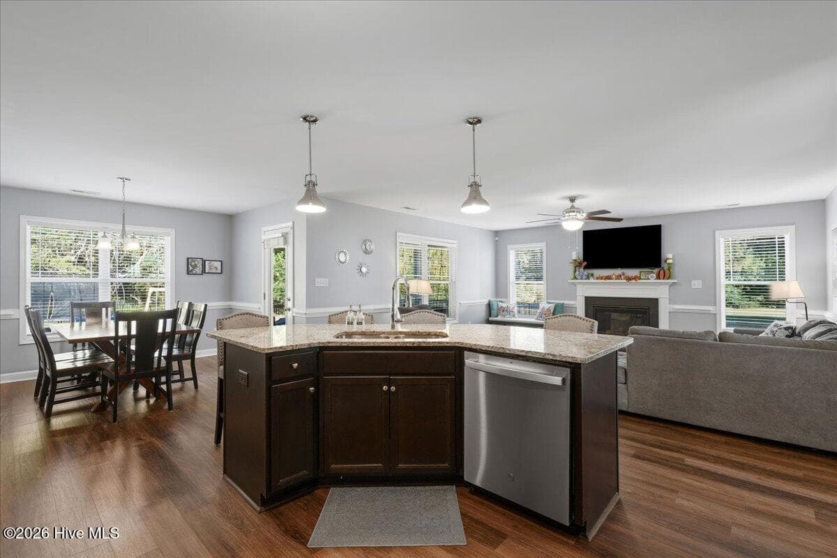 Single Family Residence at 157 Goose Creek Circle, Dunn, NC 28334, photo 20 of 35