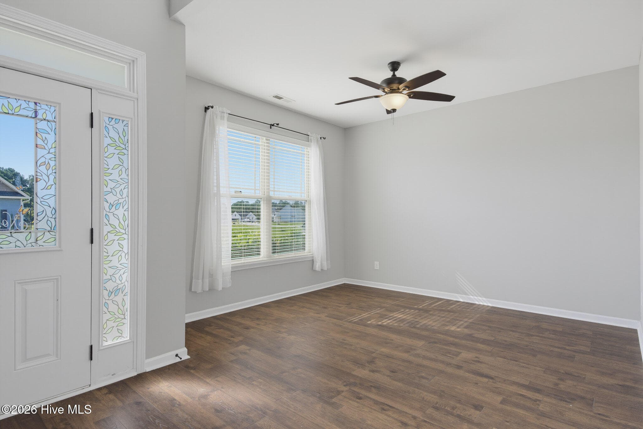 Single Family Residence at 304 SW Plantation Drive, Maple Hill, NC 28454, photo 12 of 72
