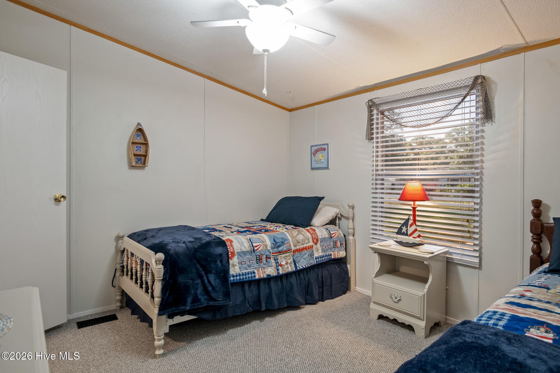 Manufactured Home at 1989 Scotch Sea Lane SW, Supply, NC 28462, photo 25 of 49
