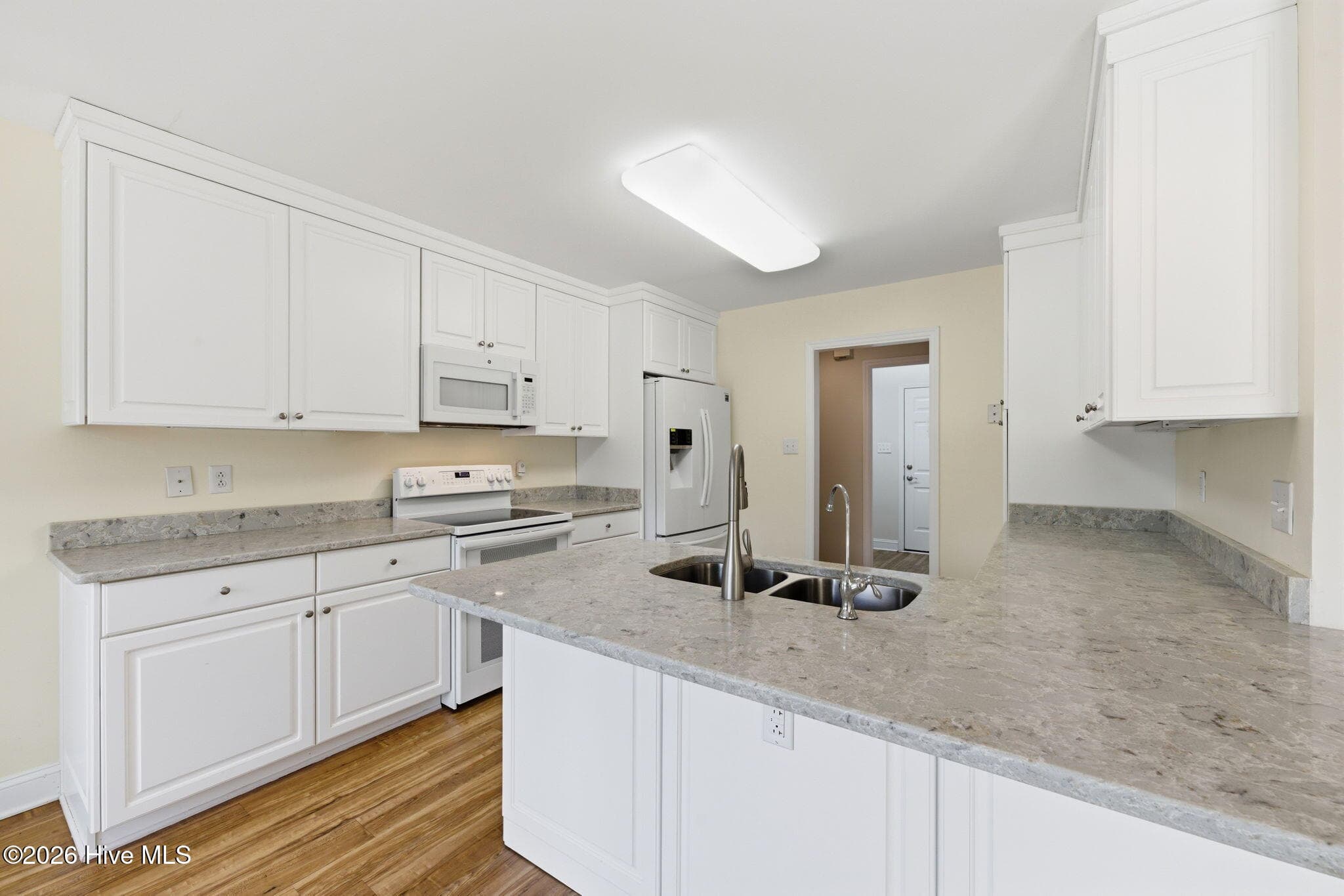 Single Family Residence at 1007 Barkentine Drive, New Bern, NC 28560, photo 17 of 60