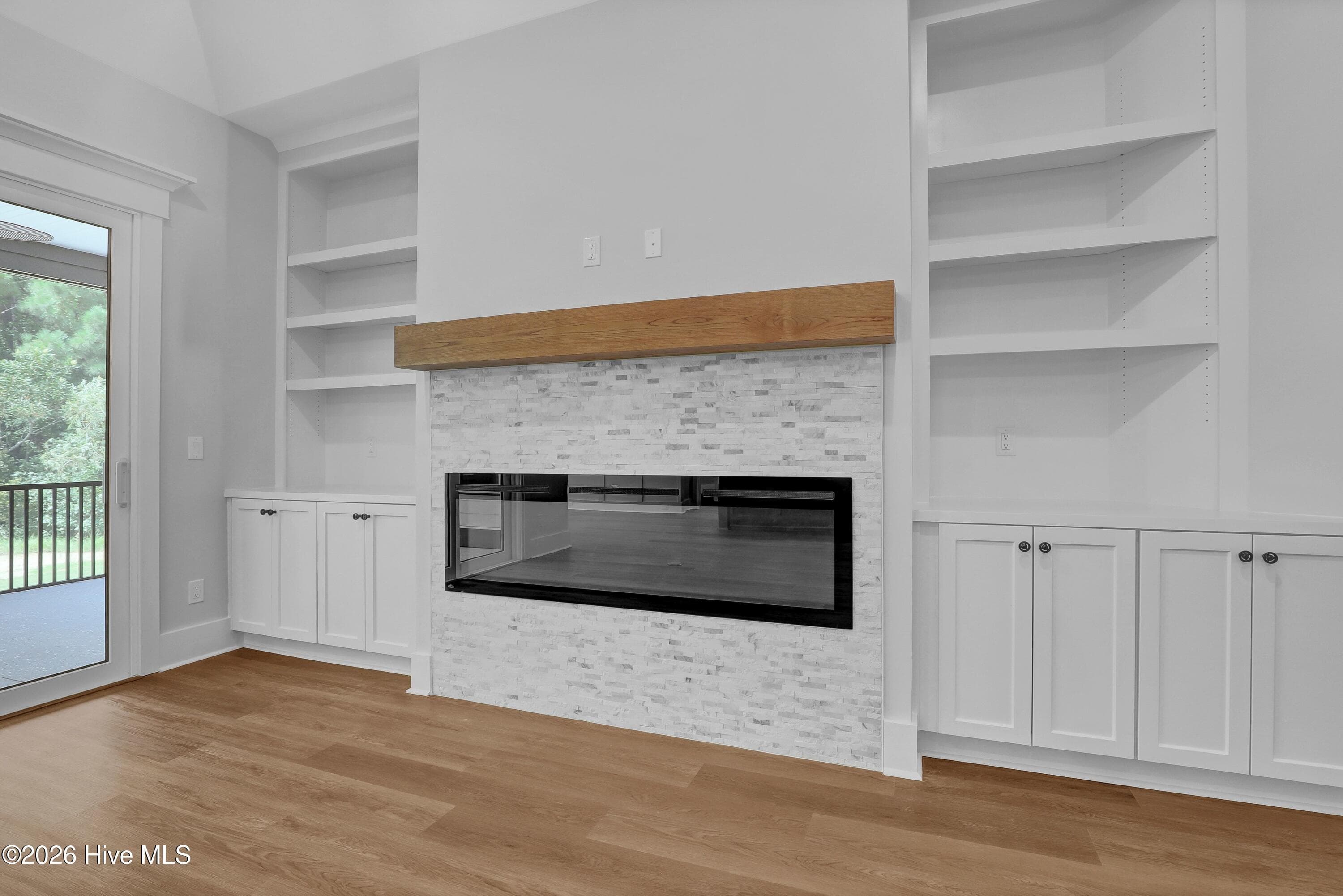 Single Family Residence at 105 Tradewinds Drive, Hampstead, NC 28443, photo 13 of 83