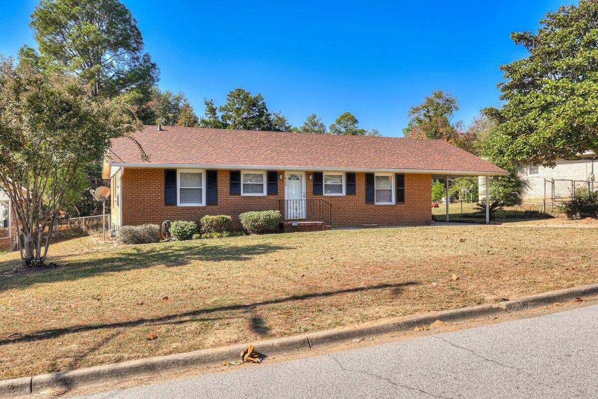Single Family Residence at 2085 Hillsinger Road, Augusta, GA 30904, photo 2 of 42