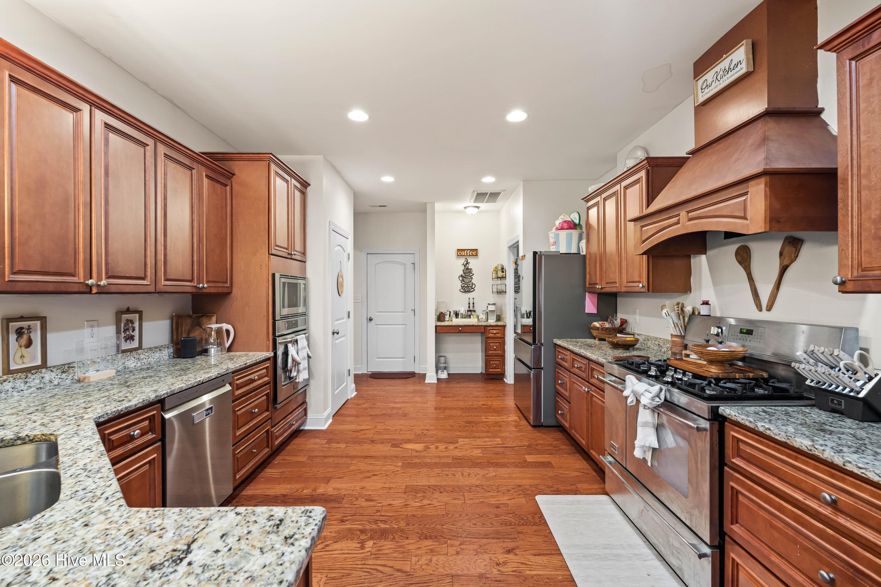 Single Family Residence at 309 Ramonas Lake Court, New Bern, NC 28560, photo 21 of 59