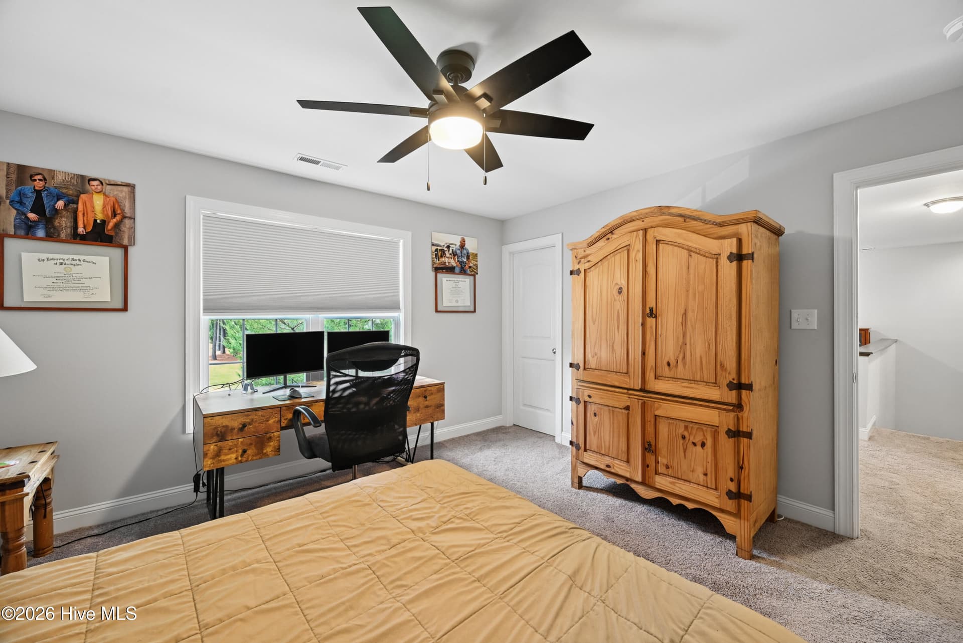 Single Family Residence at 955 Grandview Drive, Hampstead, NC 28443, photo 2 of 4