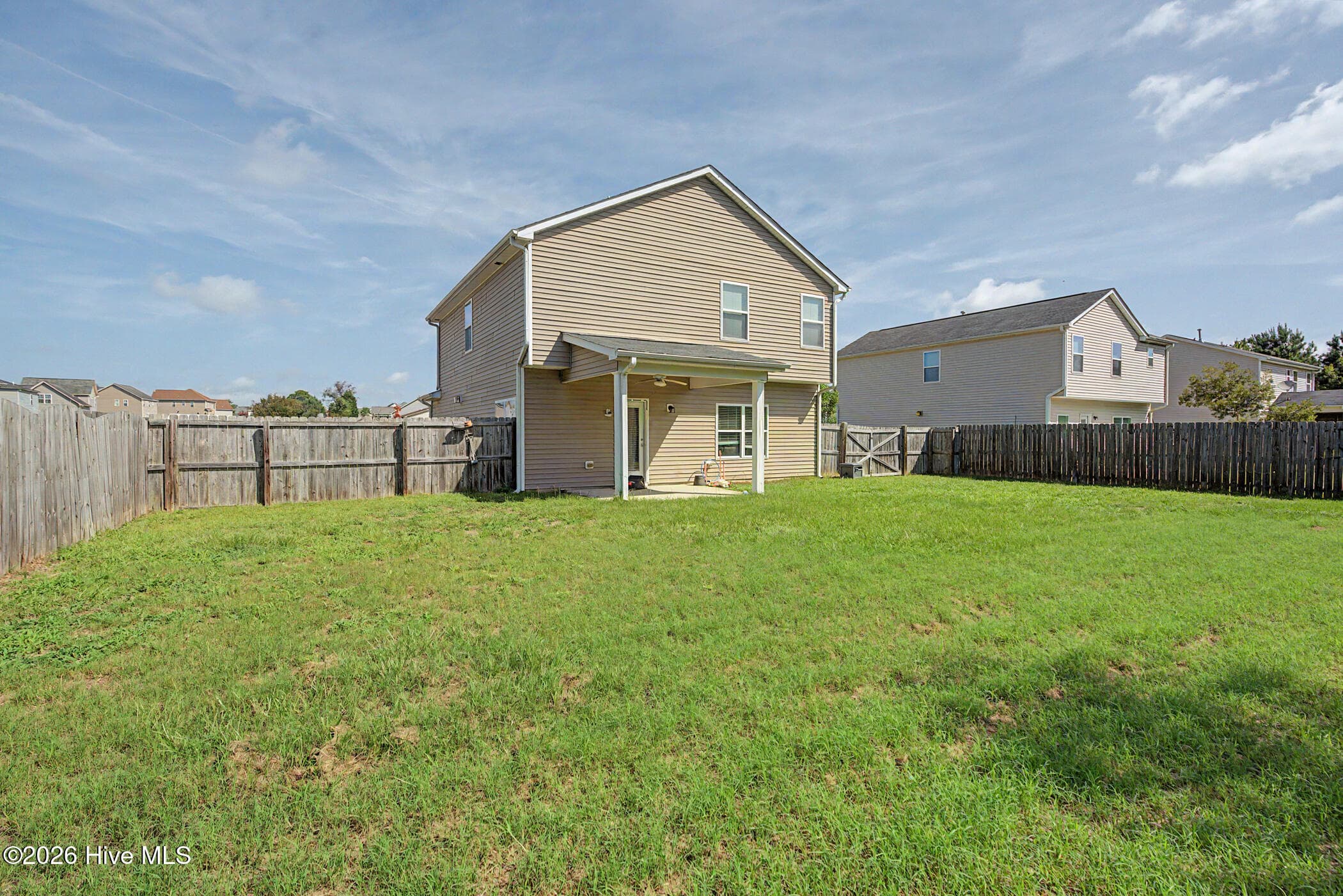 Single Family Residence at 2529 Spinnaker Drive, Hope Mills, NC 28348, photo 4 of 19