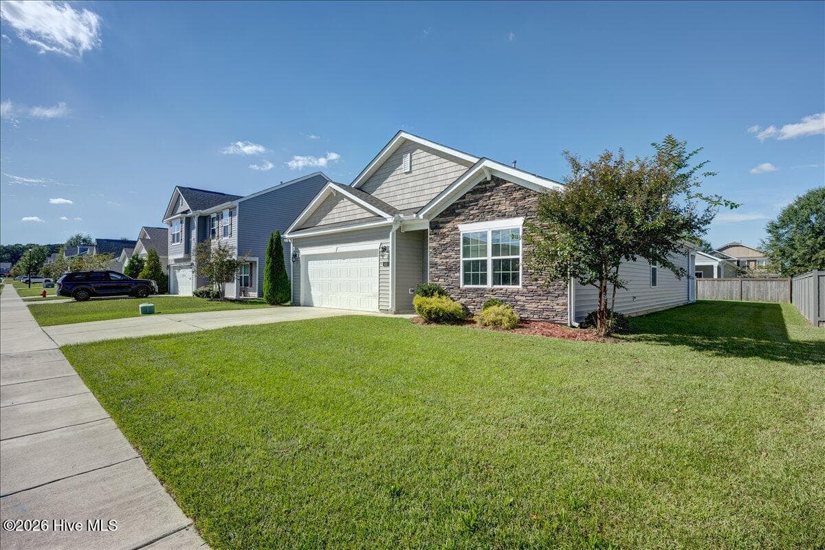 Single Family Residence at 413 Isabelle Street, New Bern, NC 28560, photo 5 of 80