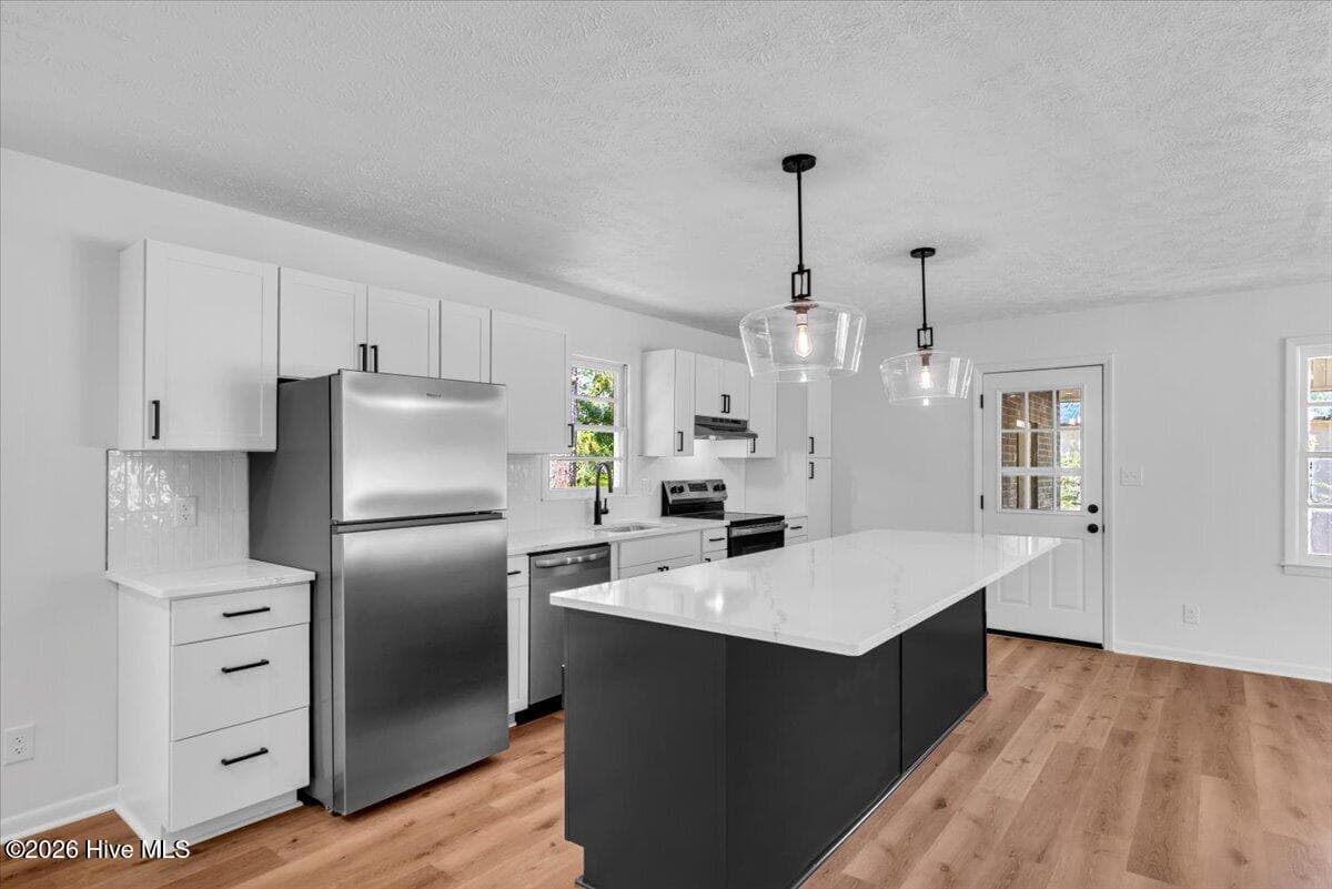 Single Family Residence at 604 S Hardin Street, Southern Pines, NC 28387, photo 7 of 46