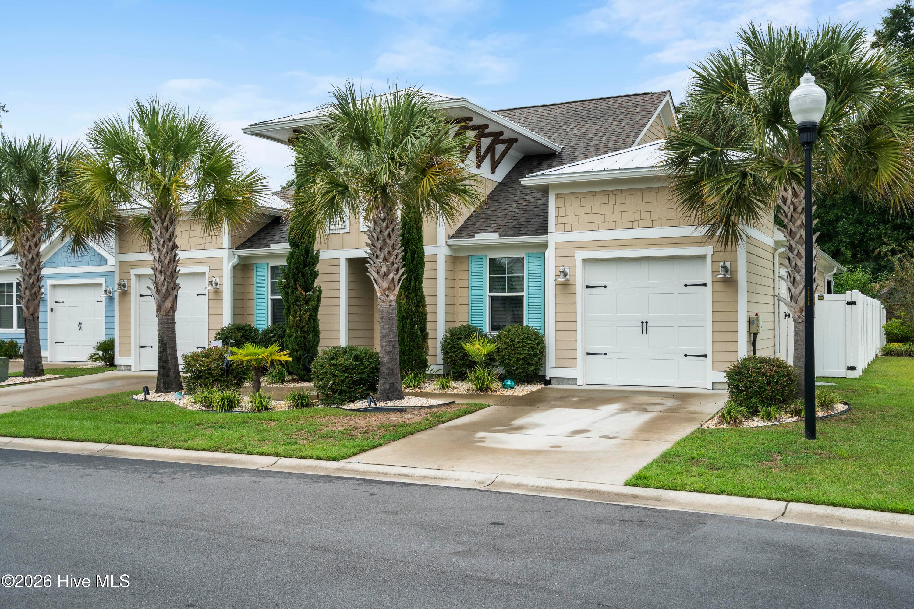 Single Family Residence at 1620 Harbour Place Drive, Calabash, NC 28467, photo 3 of 99