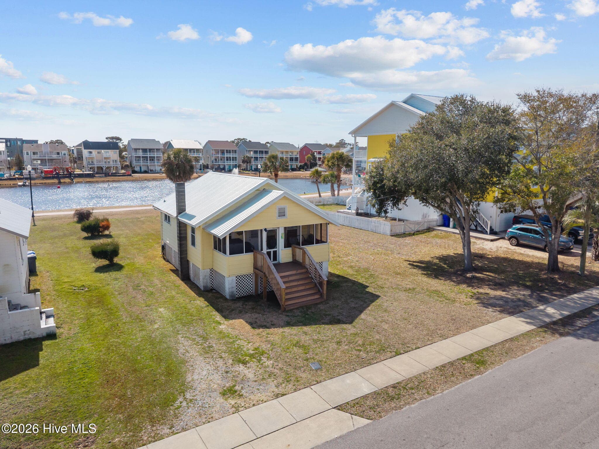 Single Family Residence at 305 Atlanta Avenue, Carolina Beach, NC 28428, photo 66 of 69