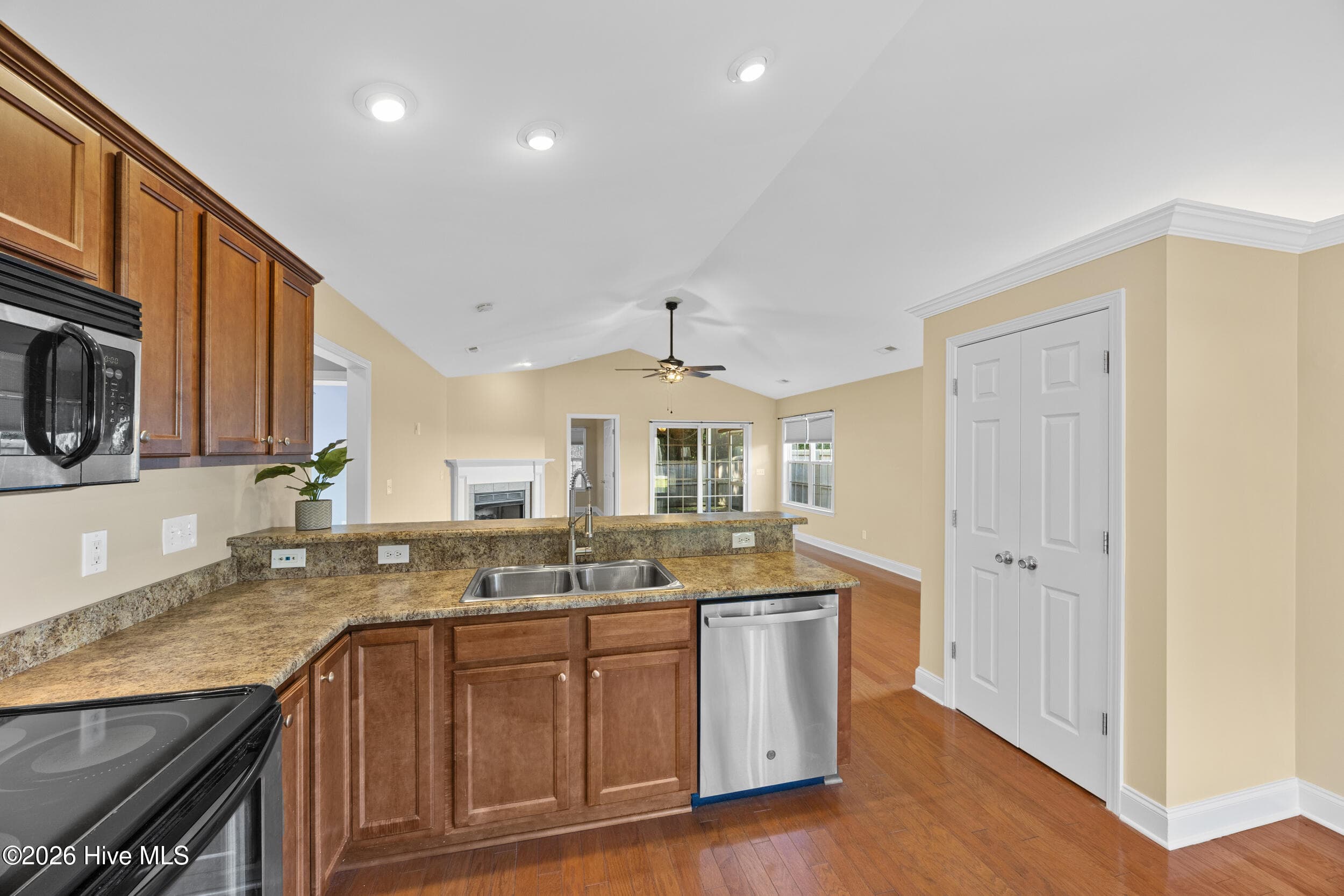 Single Family Residence at 1019 Stony Woods Lane, Leland, NC 28451, photo 19 of 53
