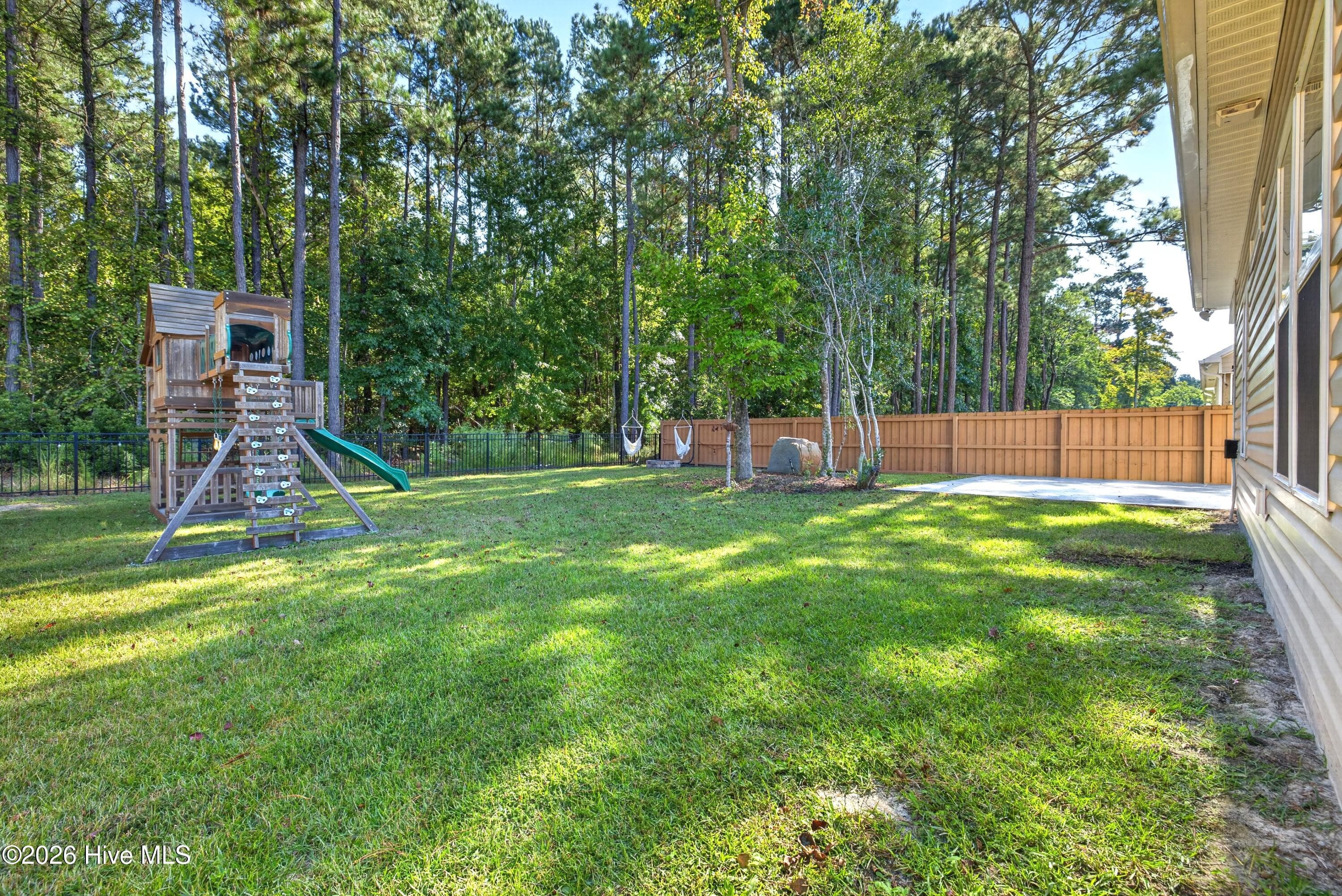 Single Family Residence at 1205 Dan Owen Drive, Hampstead, NC 28443, photo 31 of 50