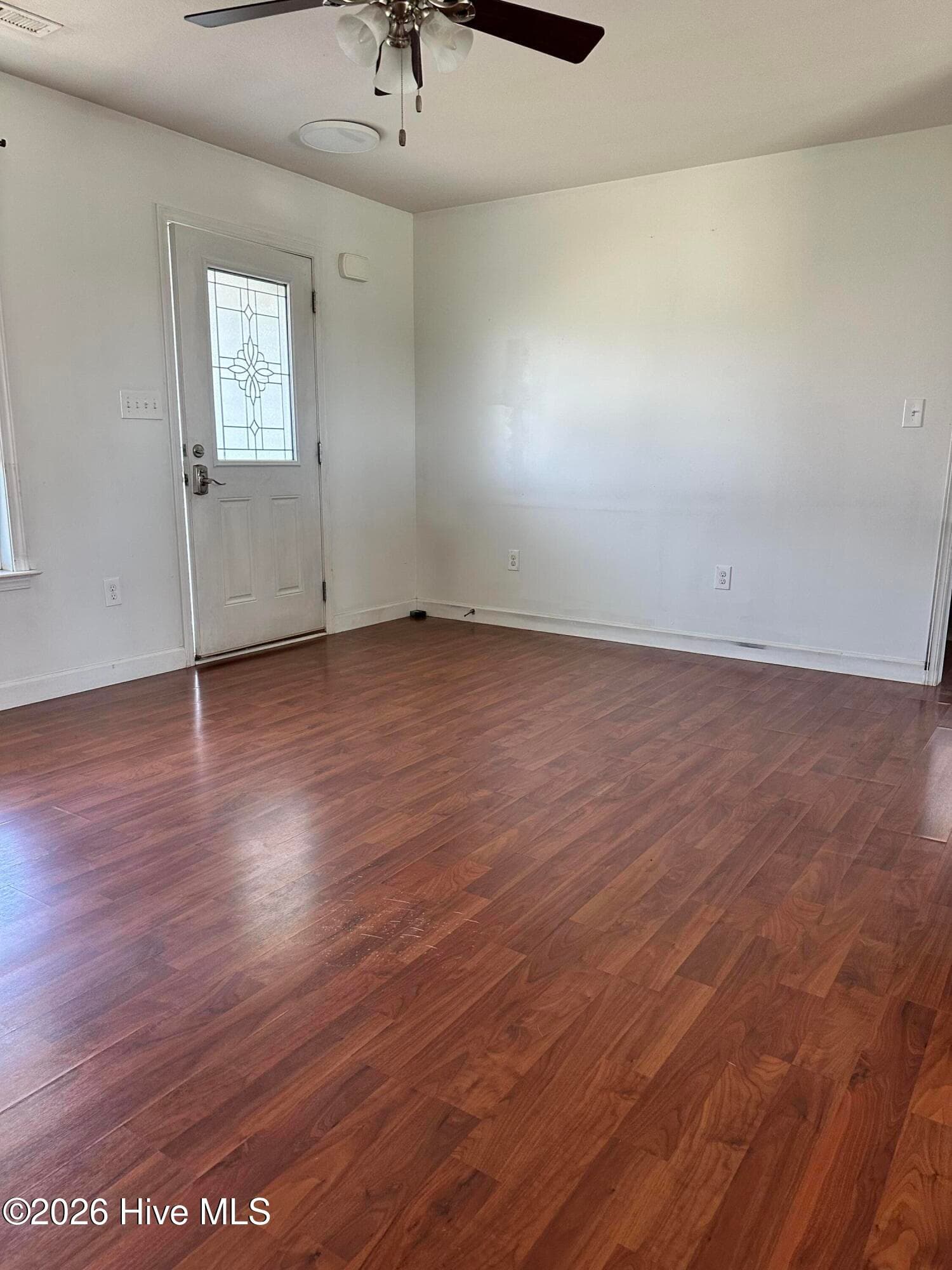 Living room - 800 Kylers Way, Elizabeth City, NC 27909