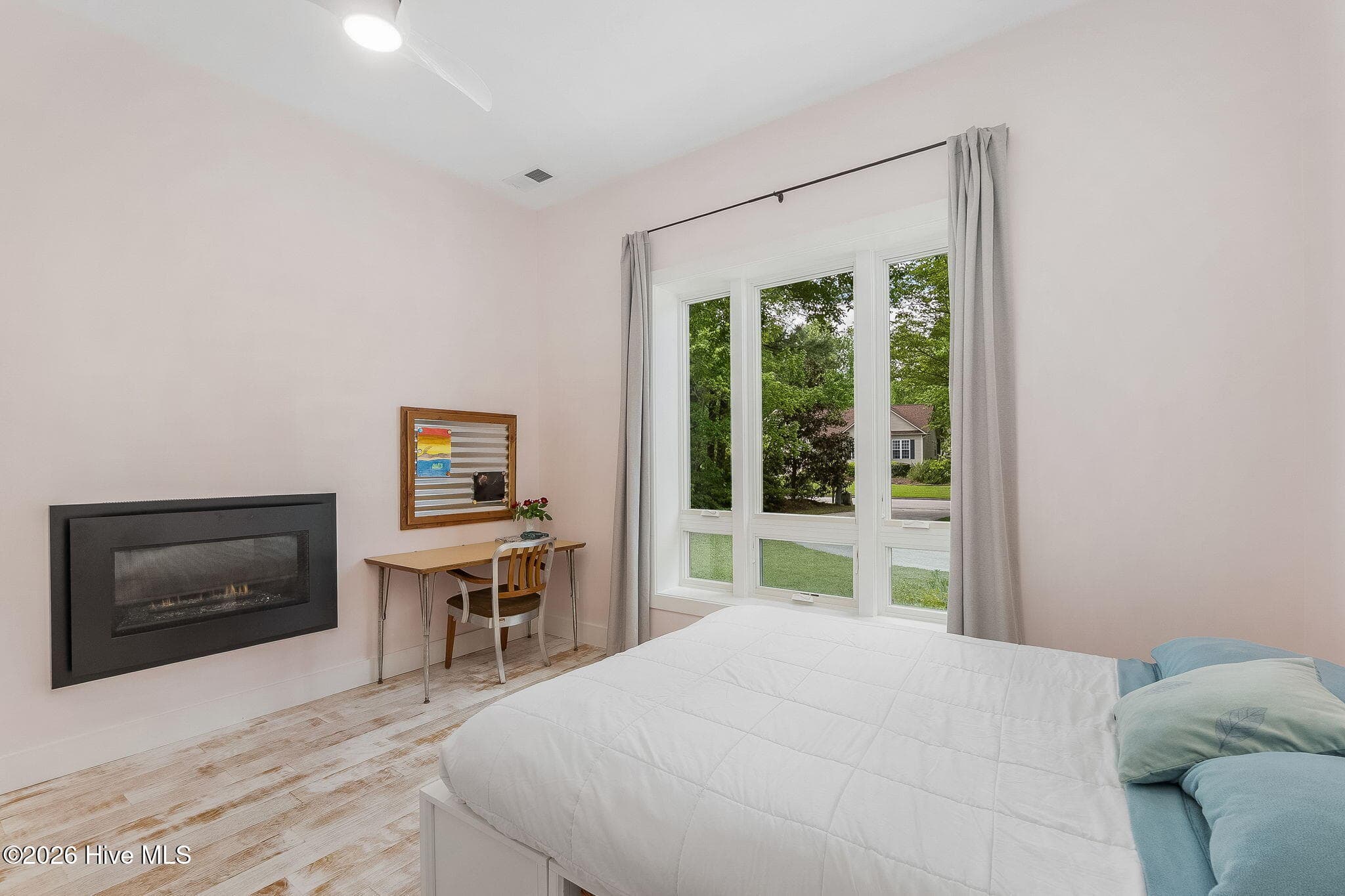 First Floor Guest Bedroom - 228 Drake Landing, New Bern, NC 28560
