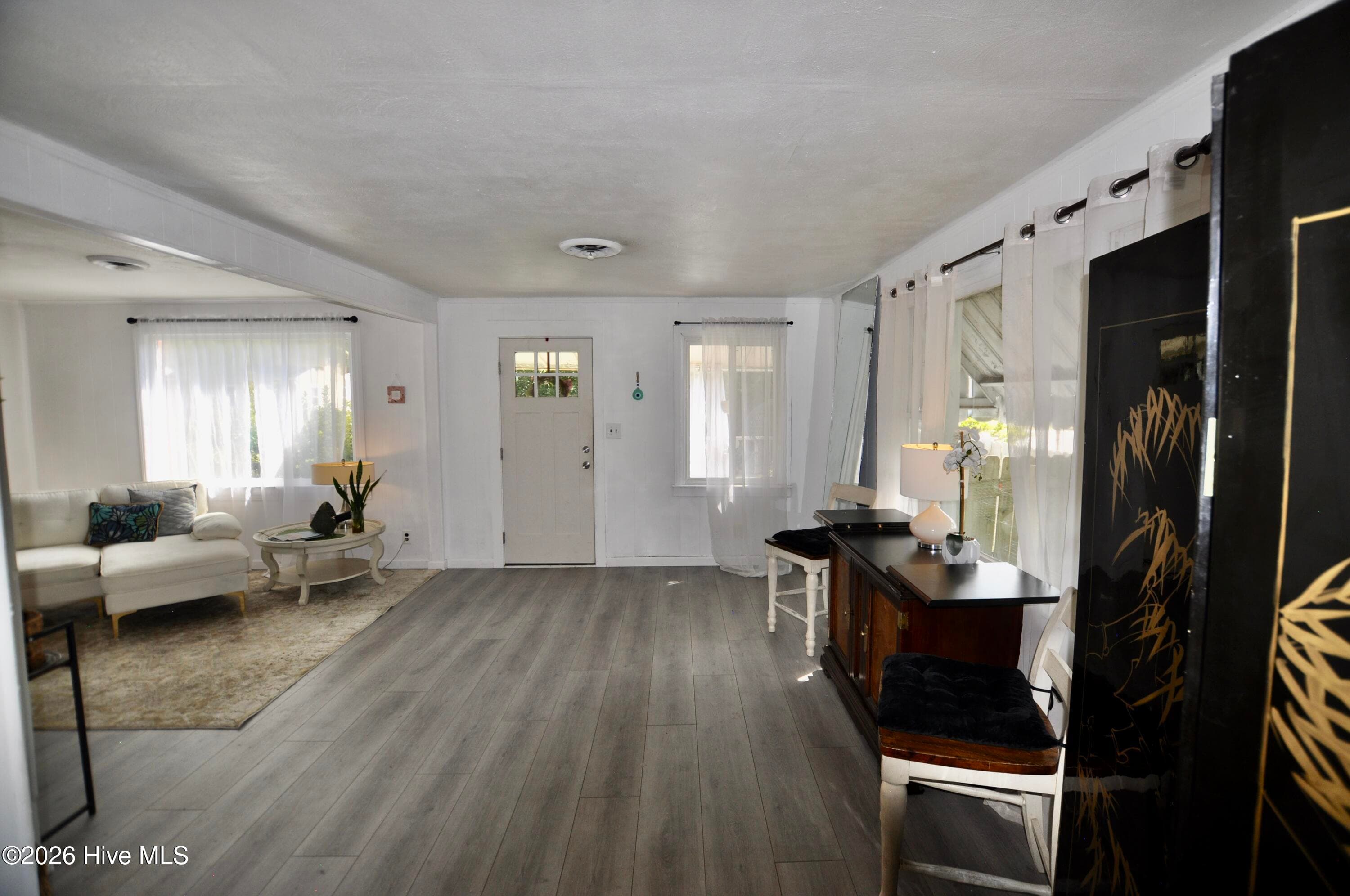 Single Family Residence at 1409 Wooster Street, Wilmington, NC 28401, photo 3 of 49