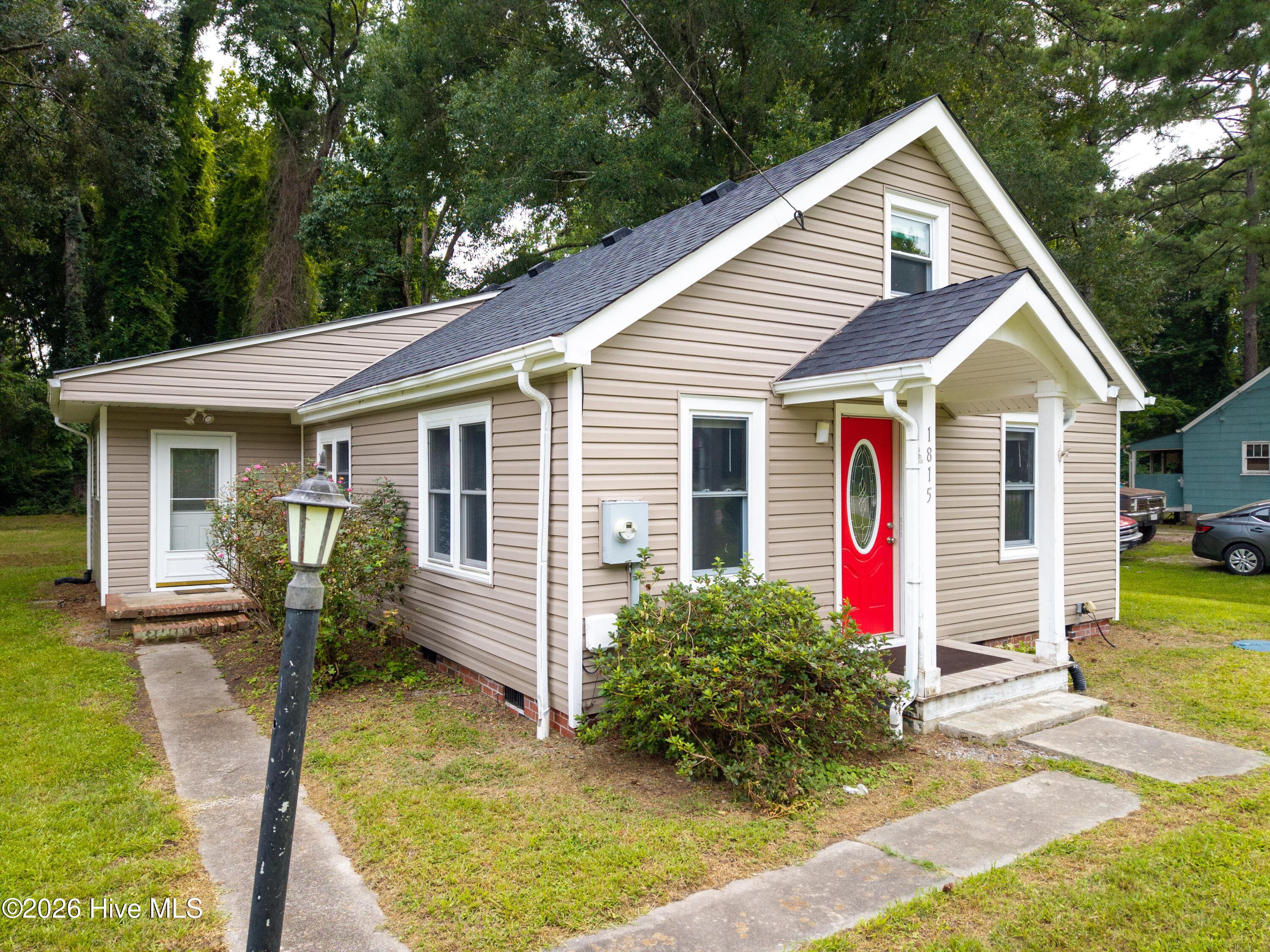 Single Family Residence at 1815 W Main Ext, Elizabeth City, NC 27909, photo 26 of 51
