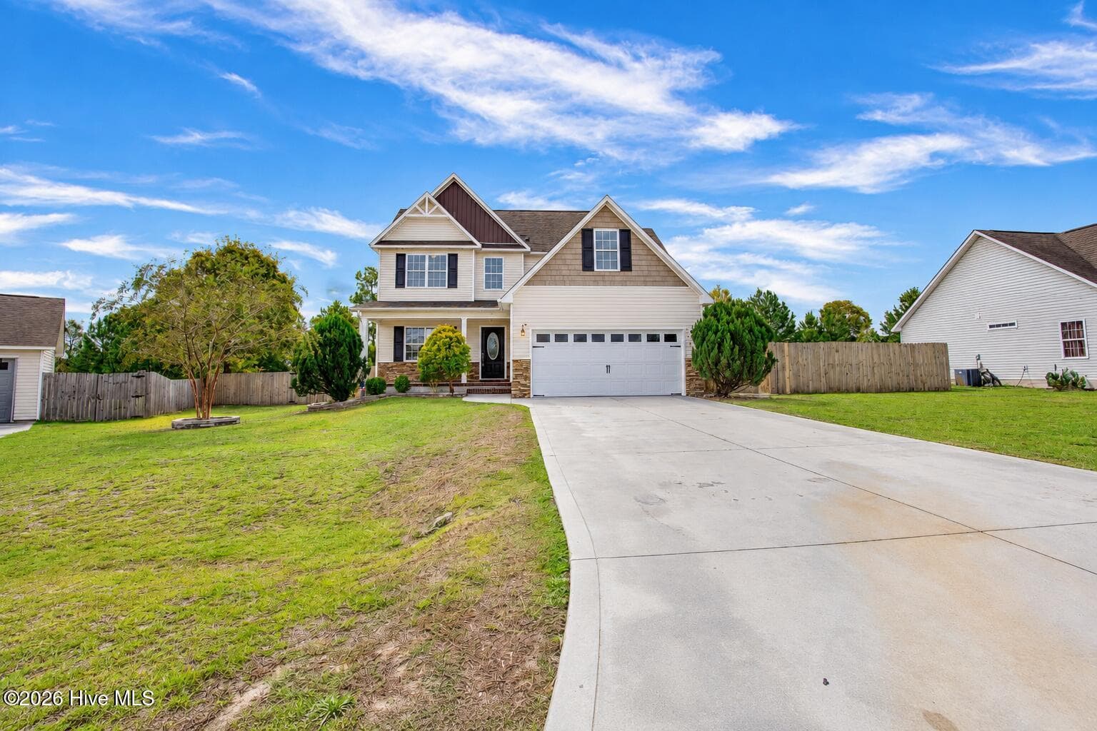 Single Family Residence at 264 Rowland Drive, Richlands, NC 28574, photo 2 of 51