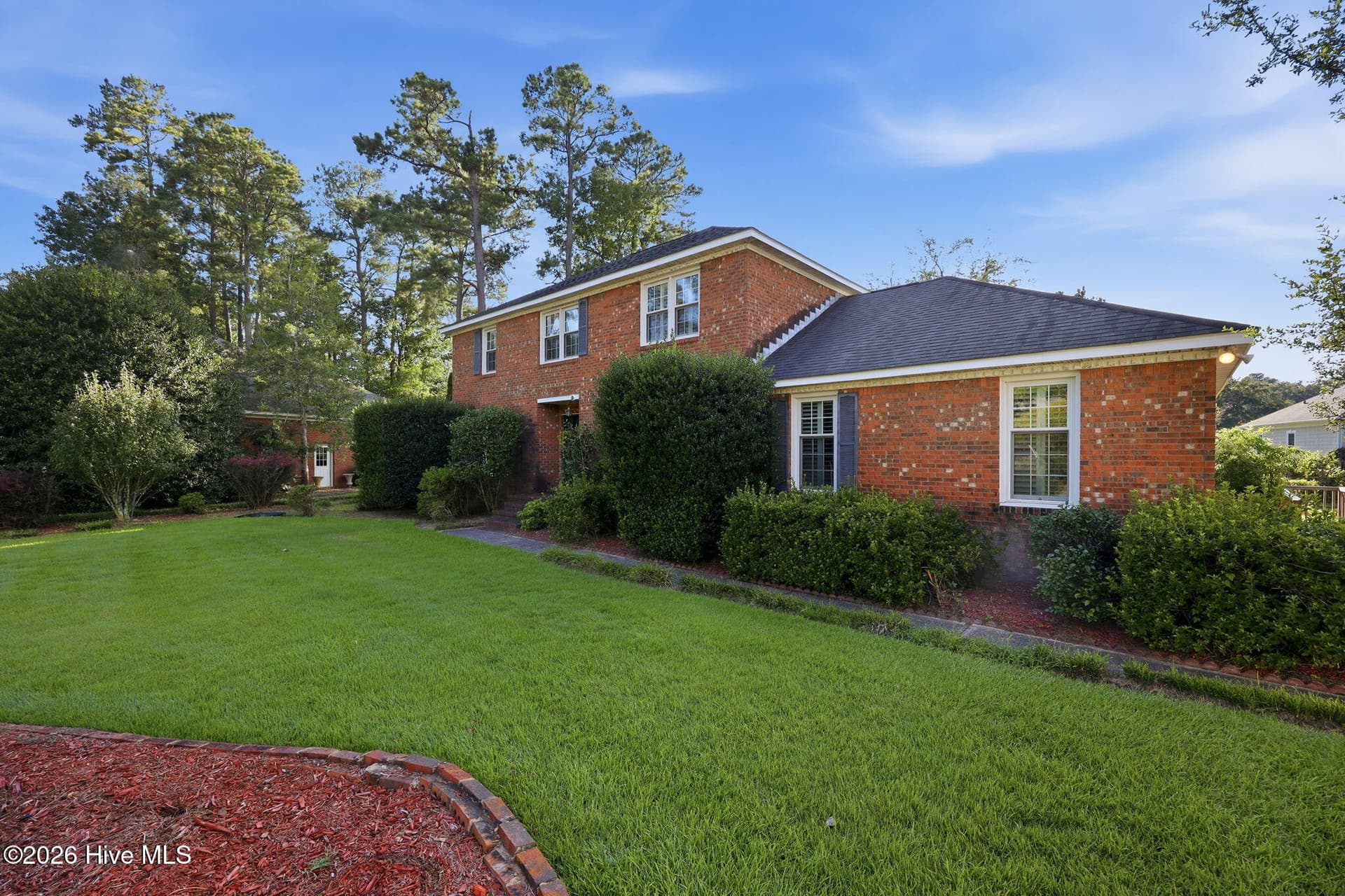Single Family Residence at 1053 Colleton Way, Trent Woods, NC 28562, photo 8 of 57