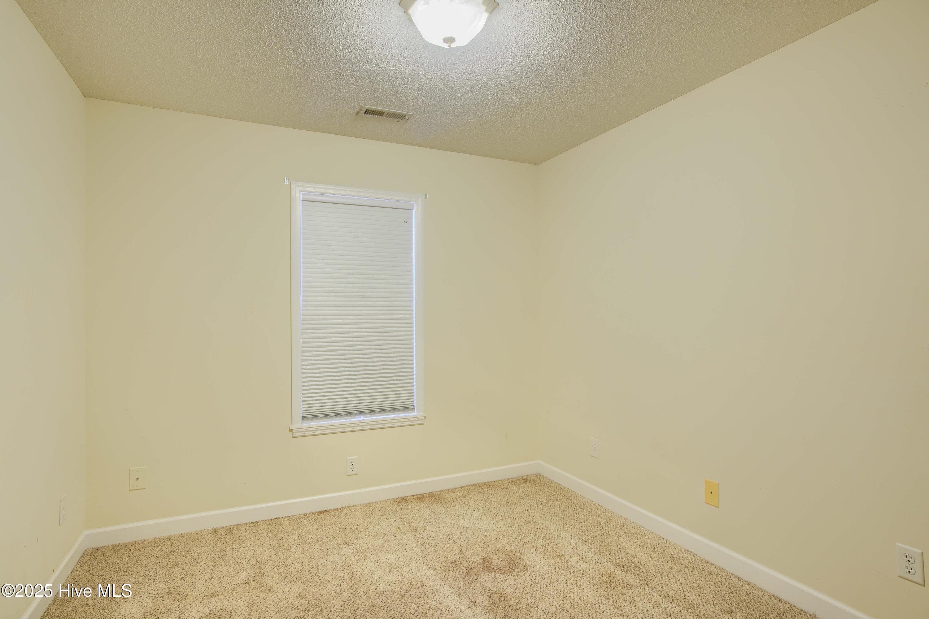 Townhouse at 113 Tillett Lane, Sneads Ferry, NC 28460, photo 26 of 29