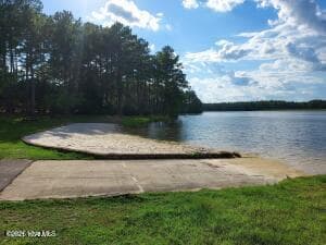 Residential Lot at 11 E Lake Road, Wagram, NC 28396, photo 4 of 7