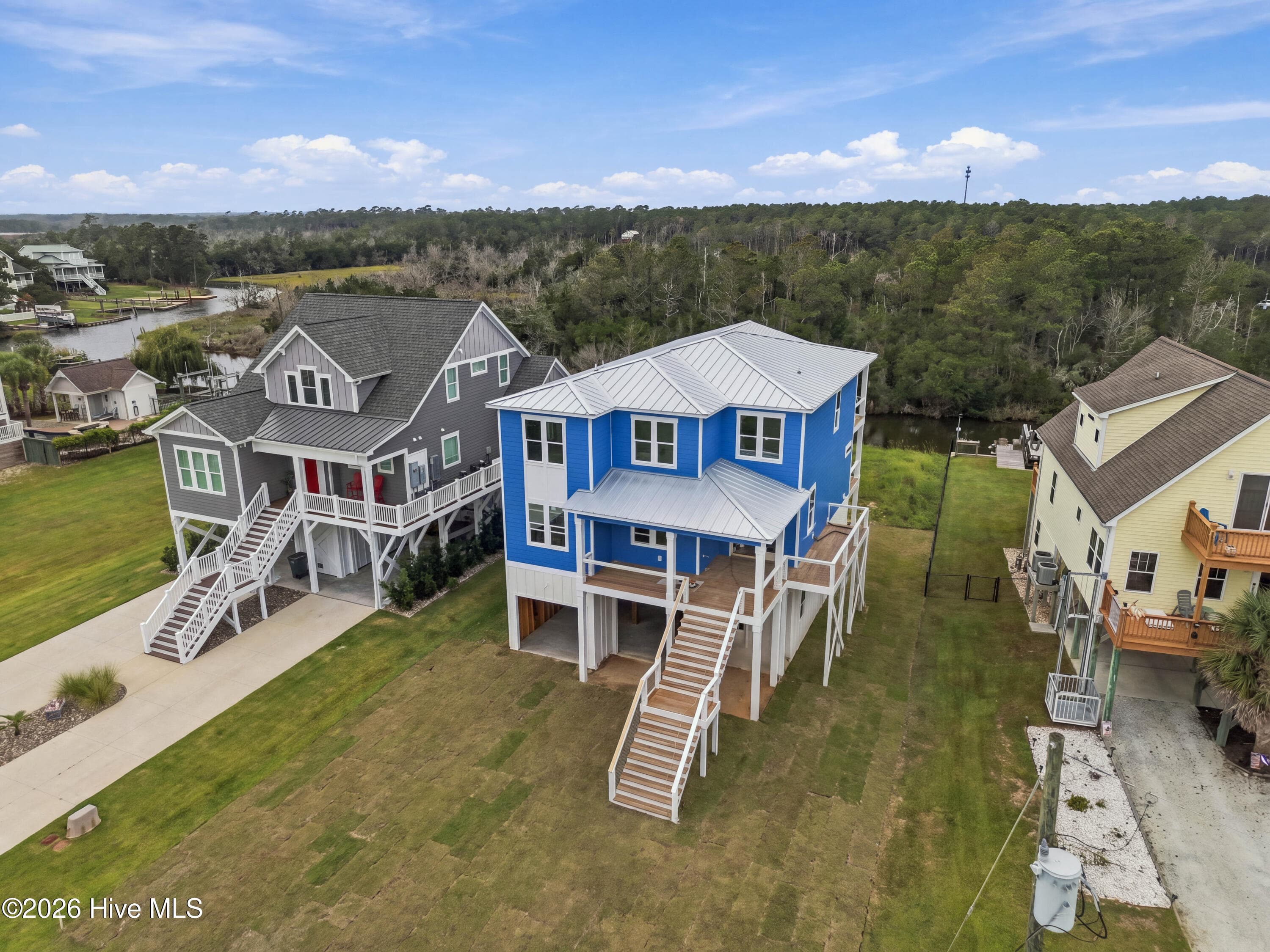 Single Family Residence at 136 Singleton Street, Sneads Ferry, NC 28460, photo 3 of 37