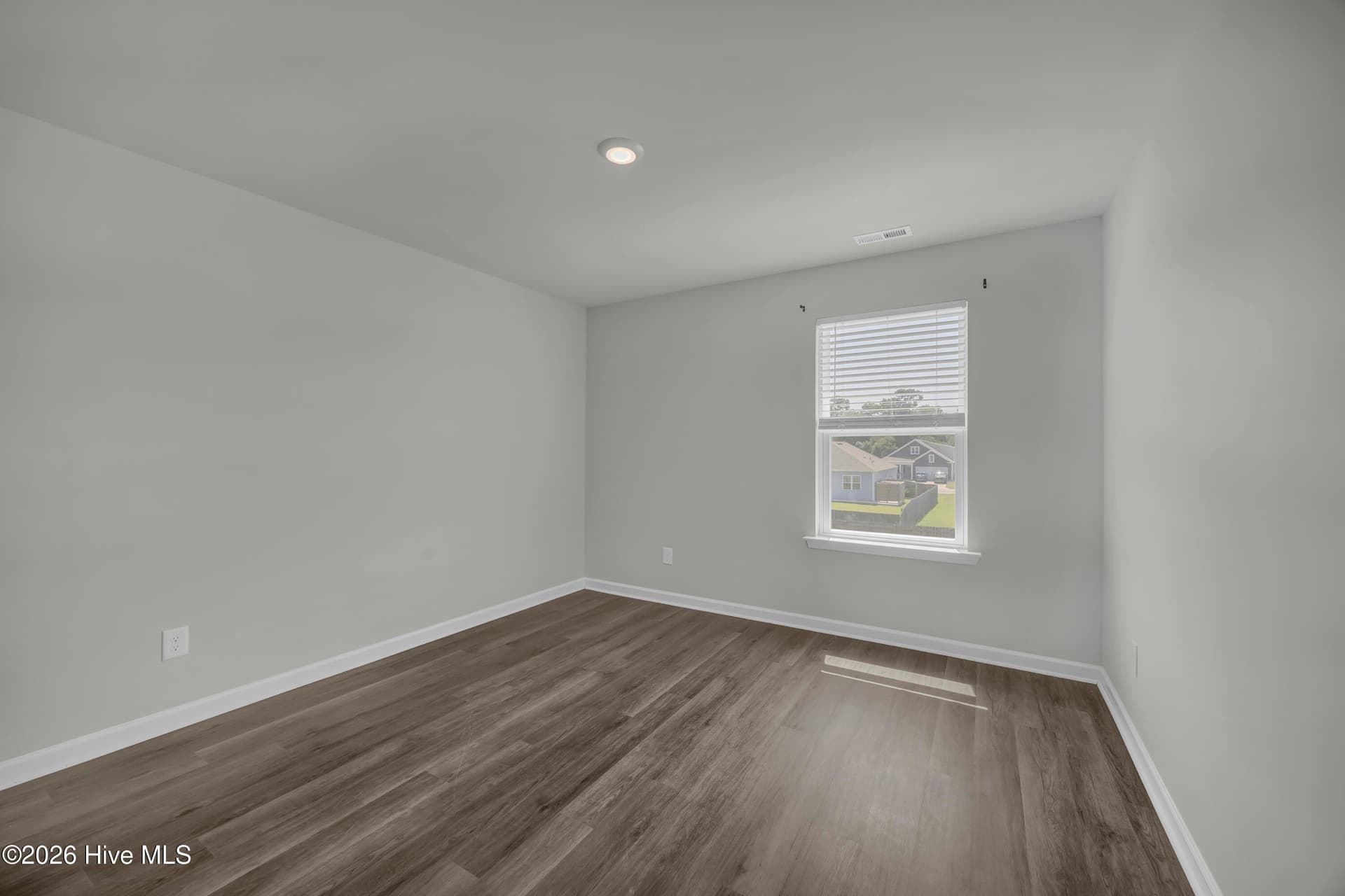 Single Family Residence at 824 Delta Court, Wilmington, NC 28401, photo 19 of 32