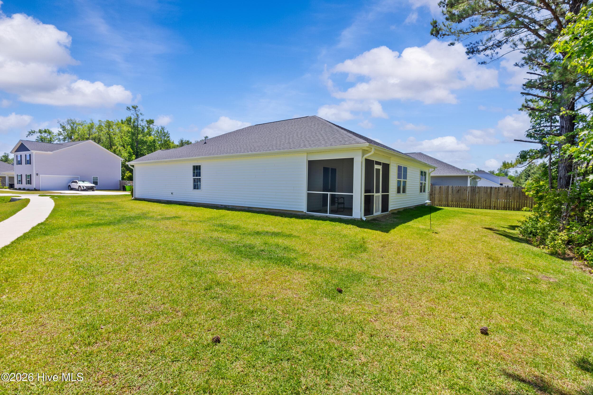 Single Family Residence at 849 Tuscarora Trail, Jacksonville, NC 28546, photo 34 of 45