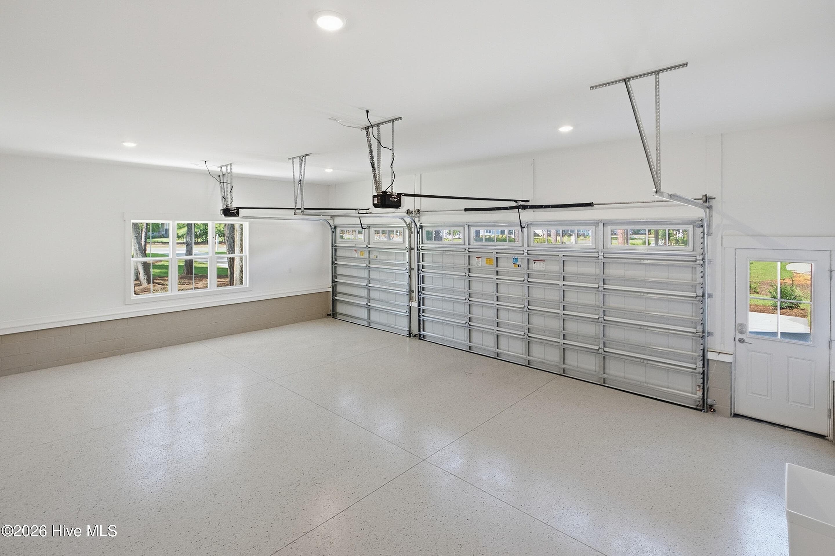 beautiful painted flooring - 3392 Eagle Crest Drive SW, Supply, NC 28462