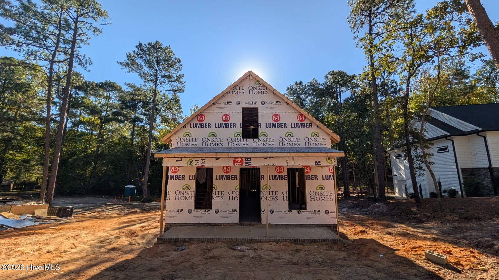 Single Family Residence at 2 King Court, Pinehurst, NC 28374, photo 2 of 10