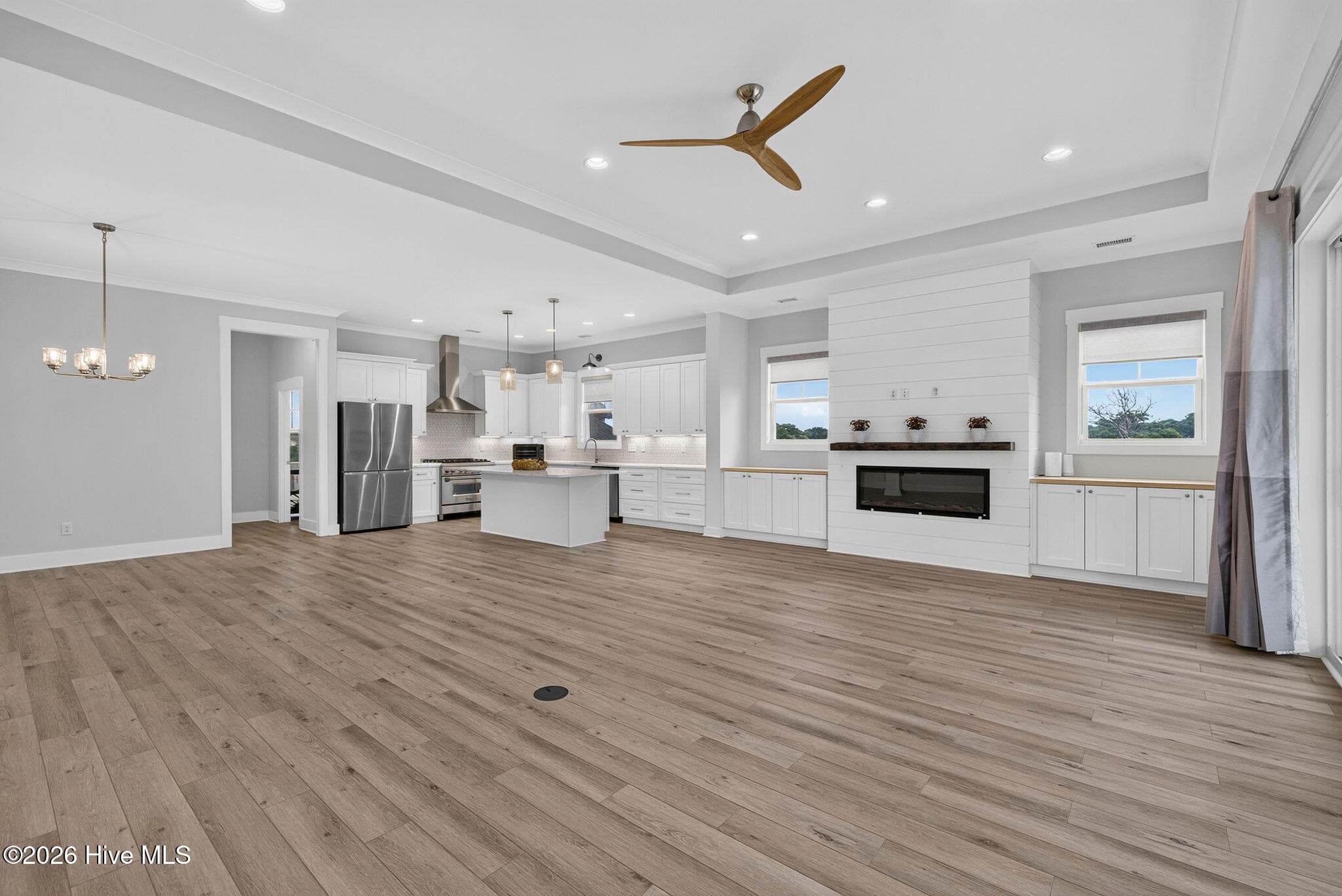 Single Family Residence at 8453 River Road, Wilmington, NC 28412, photo 2 of 5