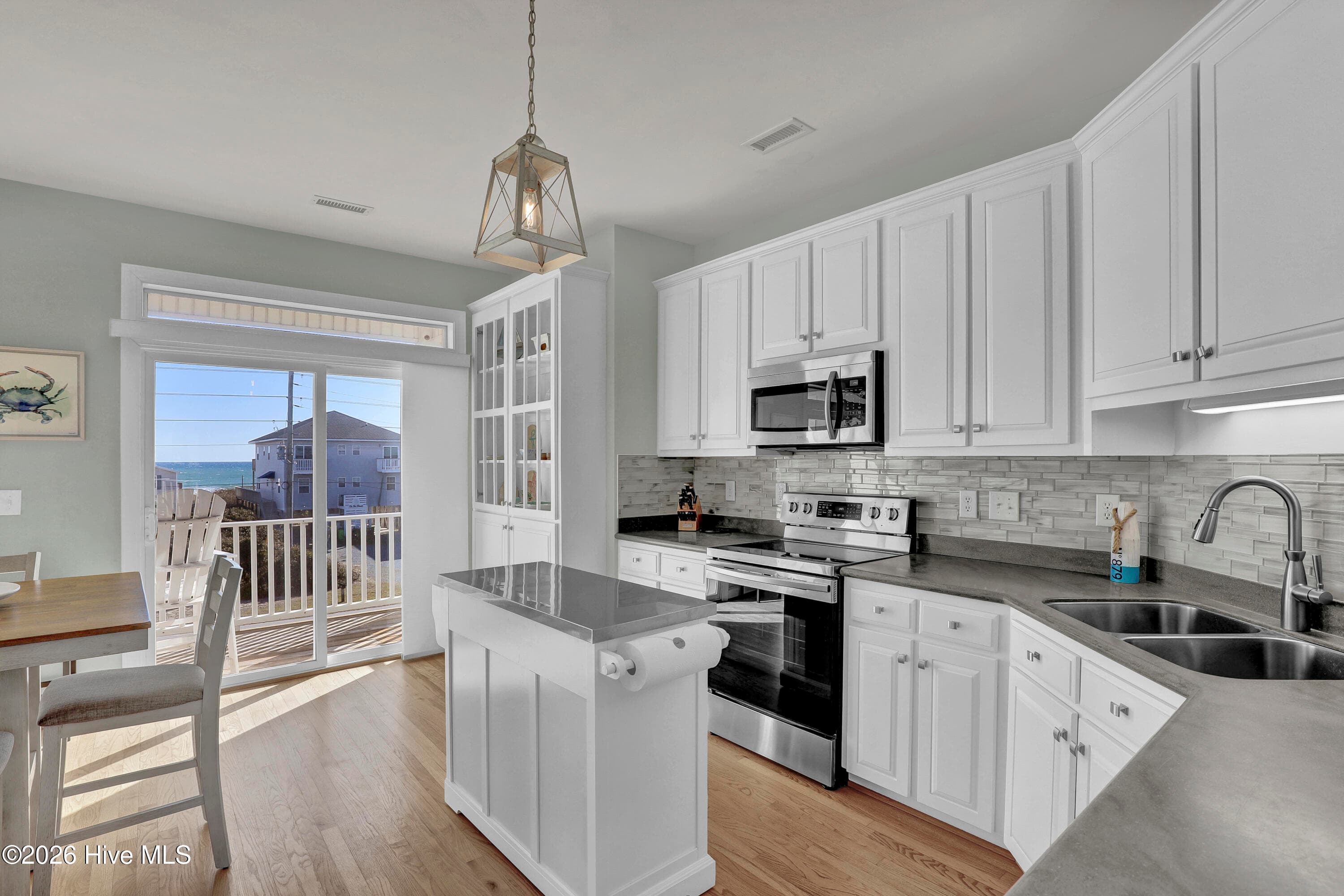 Townhouse at 3809 Island Drive, North Topsail Beach, NC 28460, photo 19 of 79