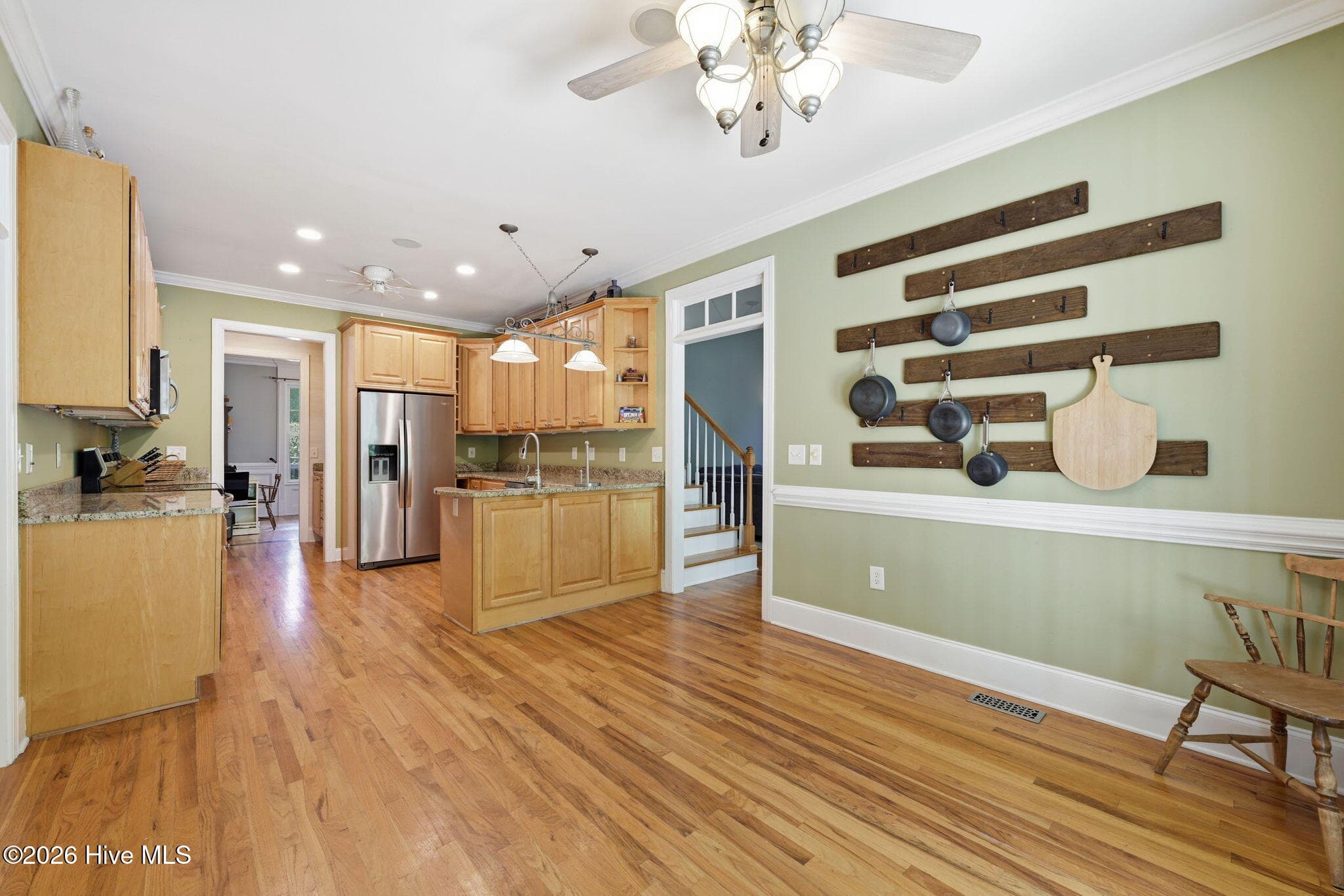 eat-in kitchen - 202 Emmen Road, New Bern, NC 28562