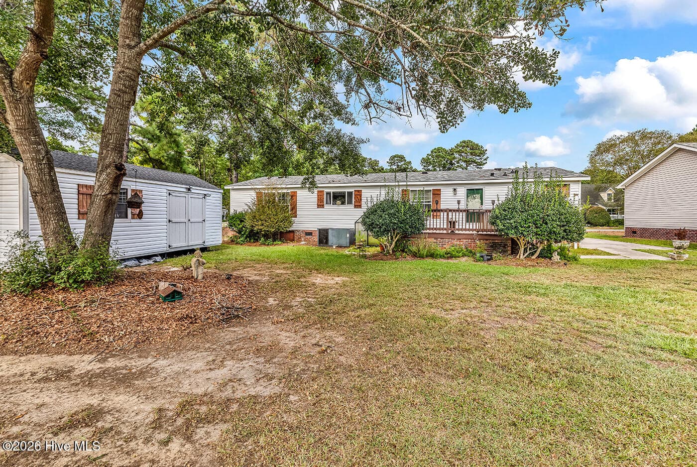 Manufactured Home at 982 Waterview Lane SW, Calabash, NC 28467, photo 25 of 33