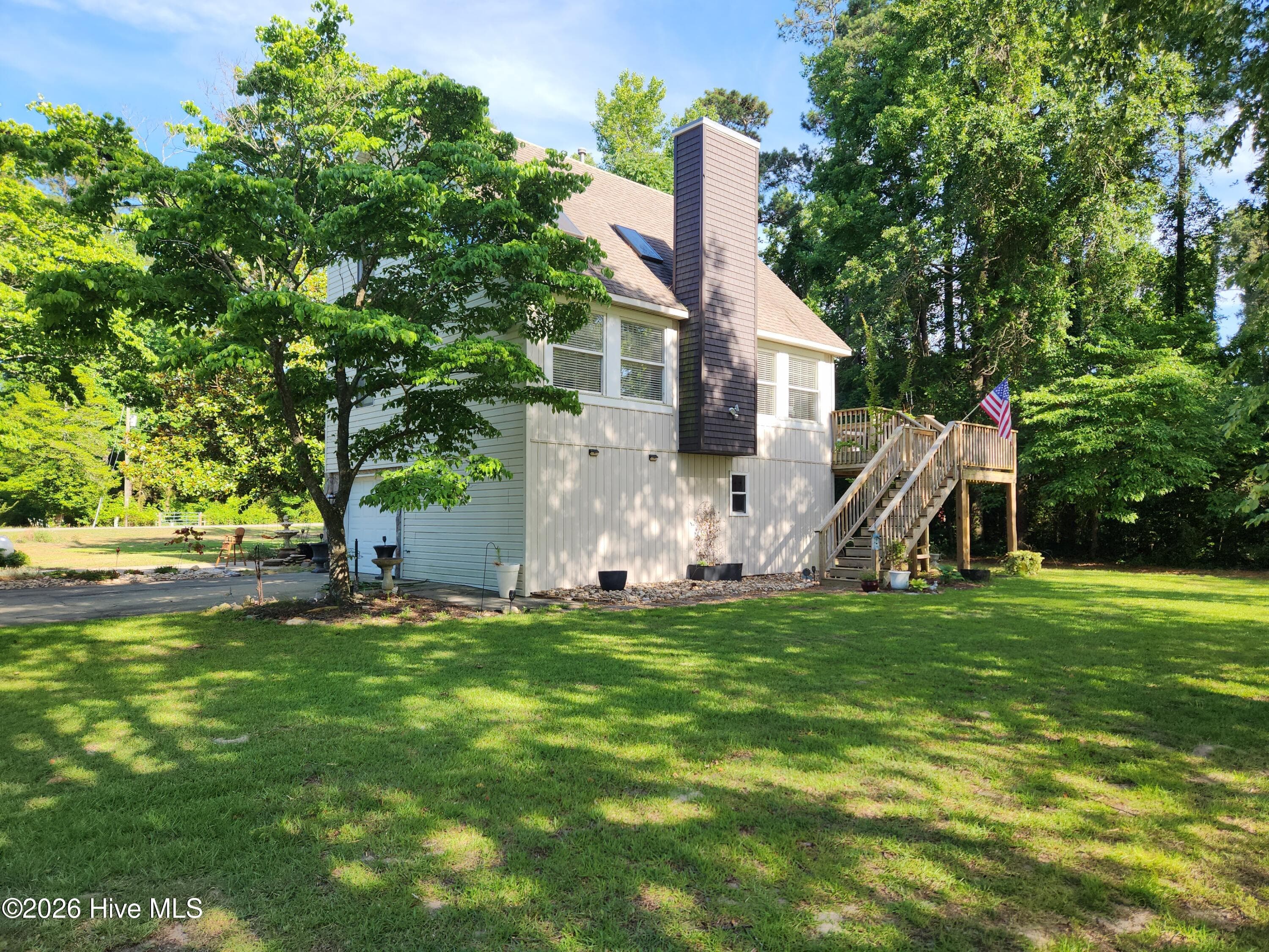 Single Family Residence at 201 Winnebago Trail, Edenton, NC 27932, photo 2 of 35