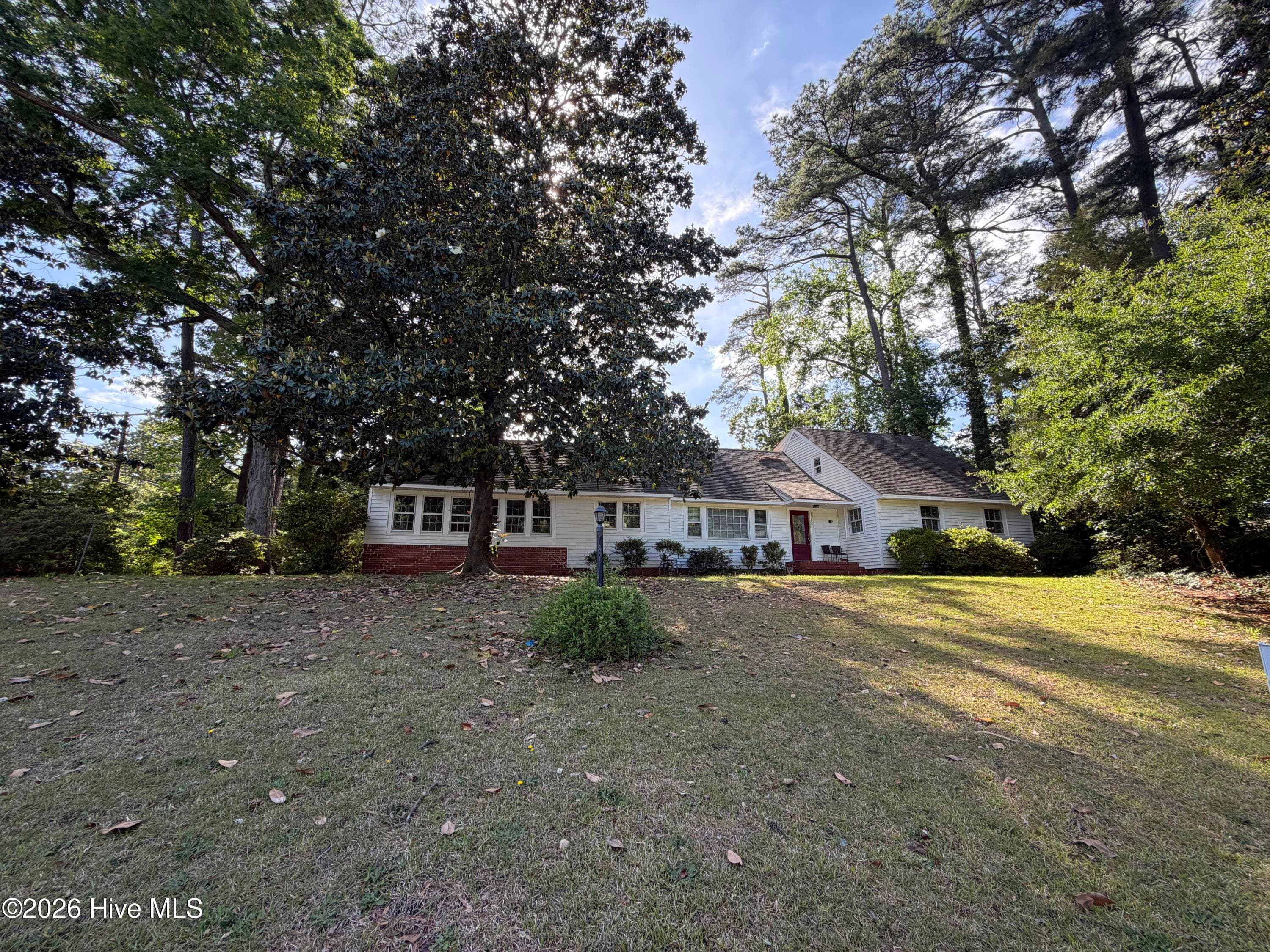 just a short distance from the ECU sports complex - 1902 Sherwood Drive, Greenville, NC 27858