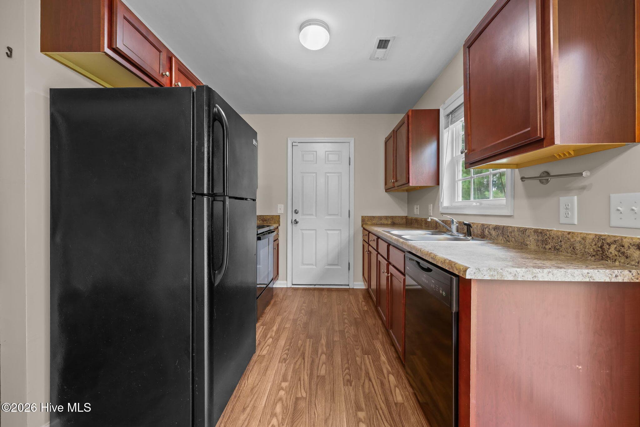 Single Family Residence at 180 Ashbury Park Lane, Richlands, NC 28574, photo 13 of 43