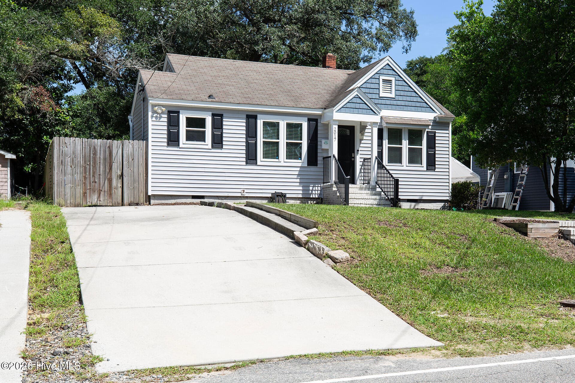 2017 Burnett Boulevard, Wilmington, NC 28401