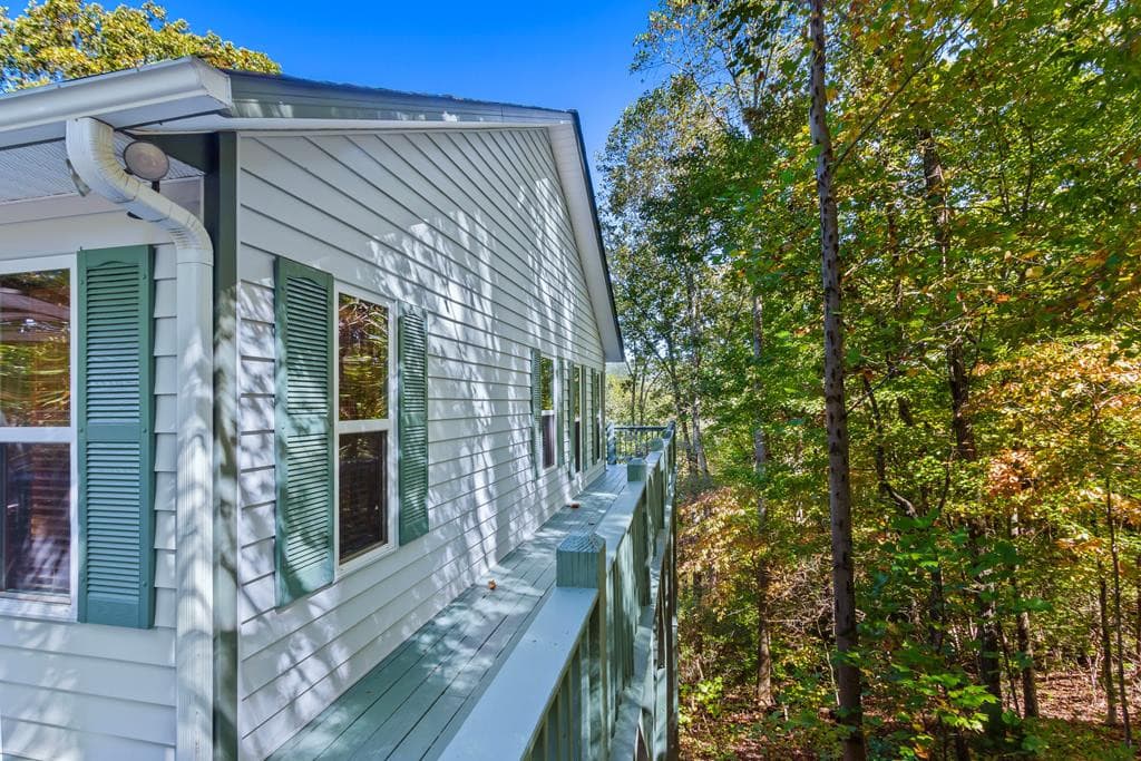 Single Family Residence at 155 Turkey Pen Drive, Murphy, NC 28906, photo 2 of 3
