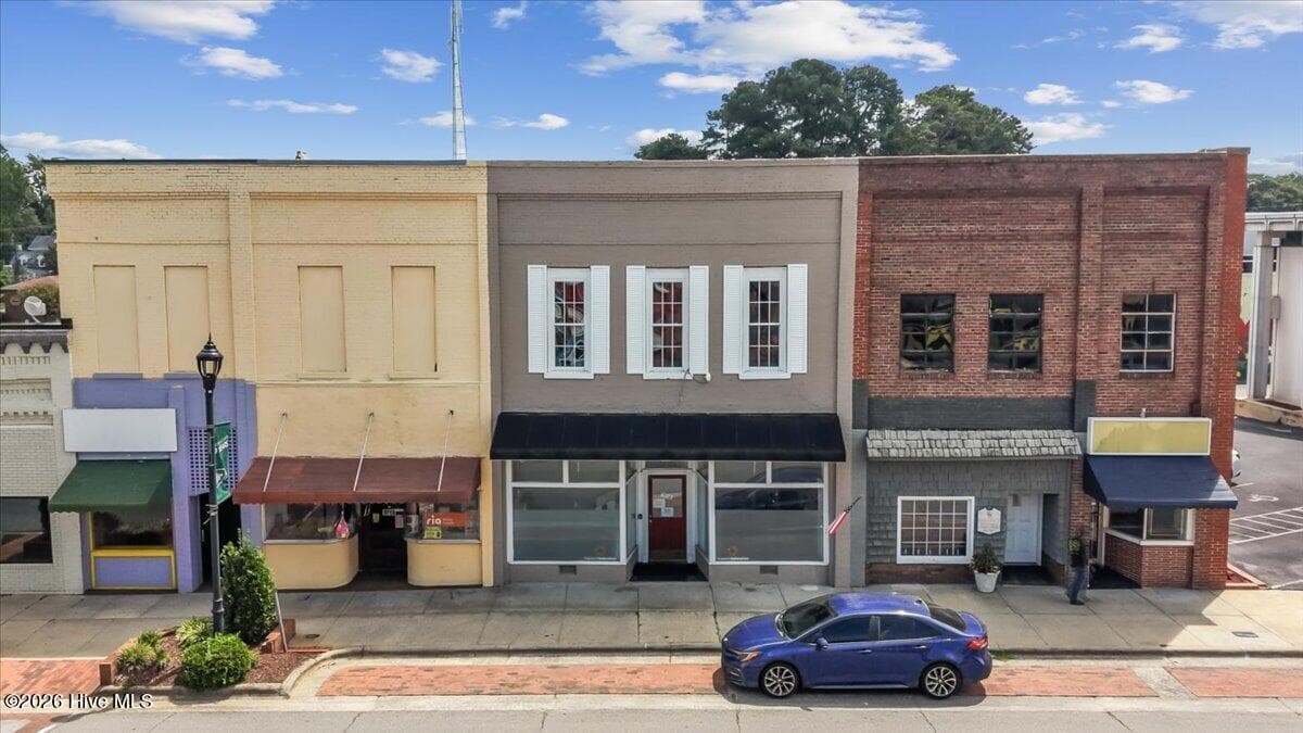 Business at 114 N Center Street, Mount Olive, NC 28365, photo 16 of 39