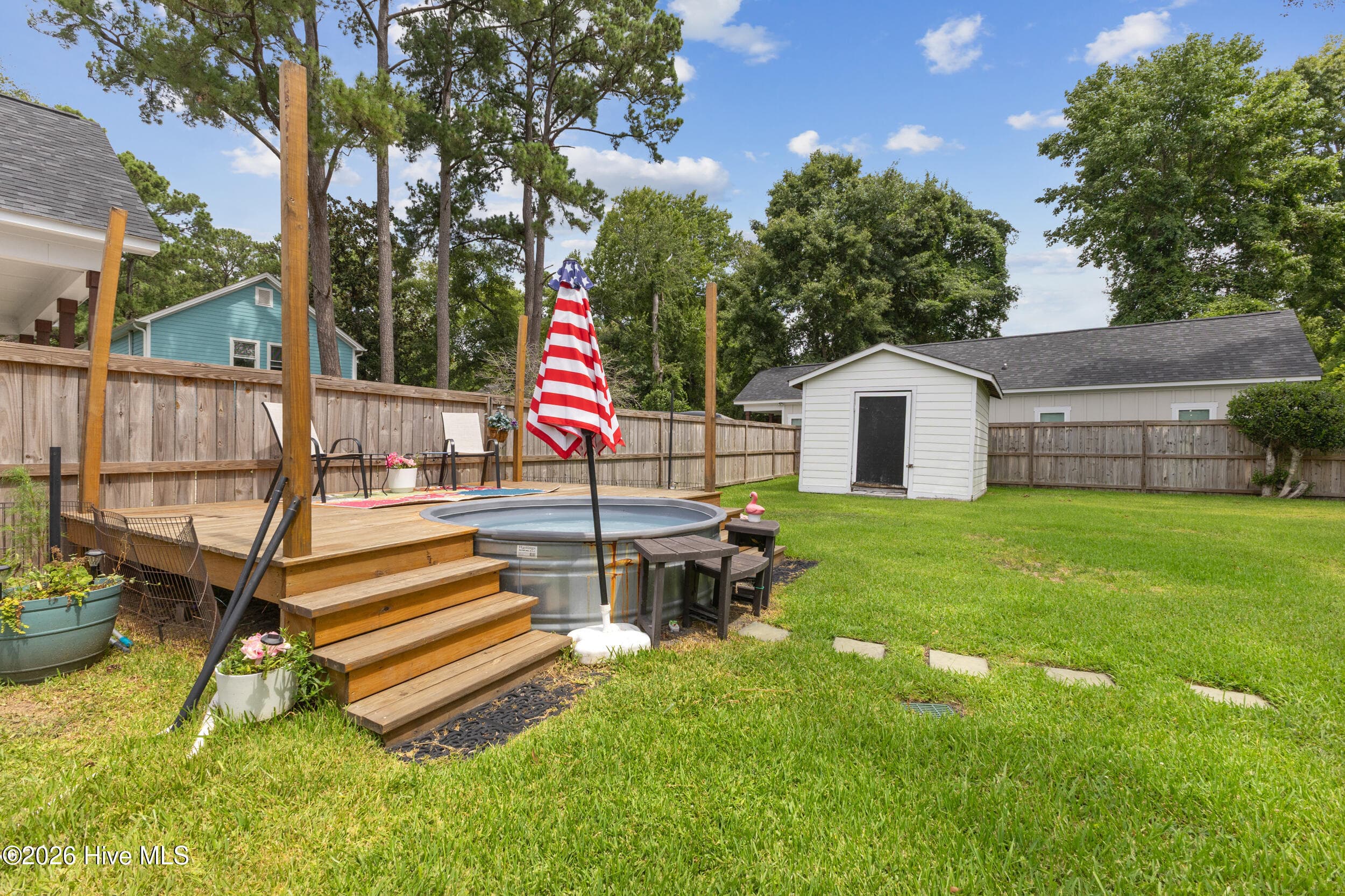 Single Family Residence at 4109 Peachtree Avenue, Wilmington, NC 28403, photo 6 of 50
