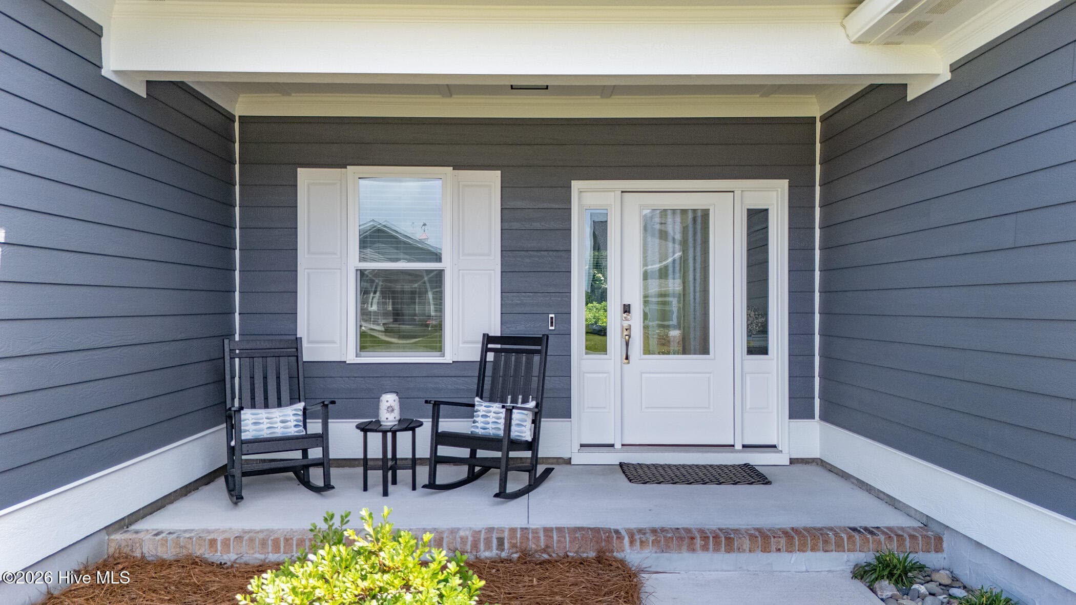 Single Family Residence at 421 Taylorwood Drive, Beaufort, NC 28516, photo 2 of 43